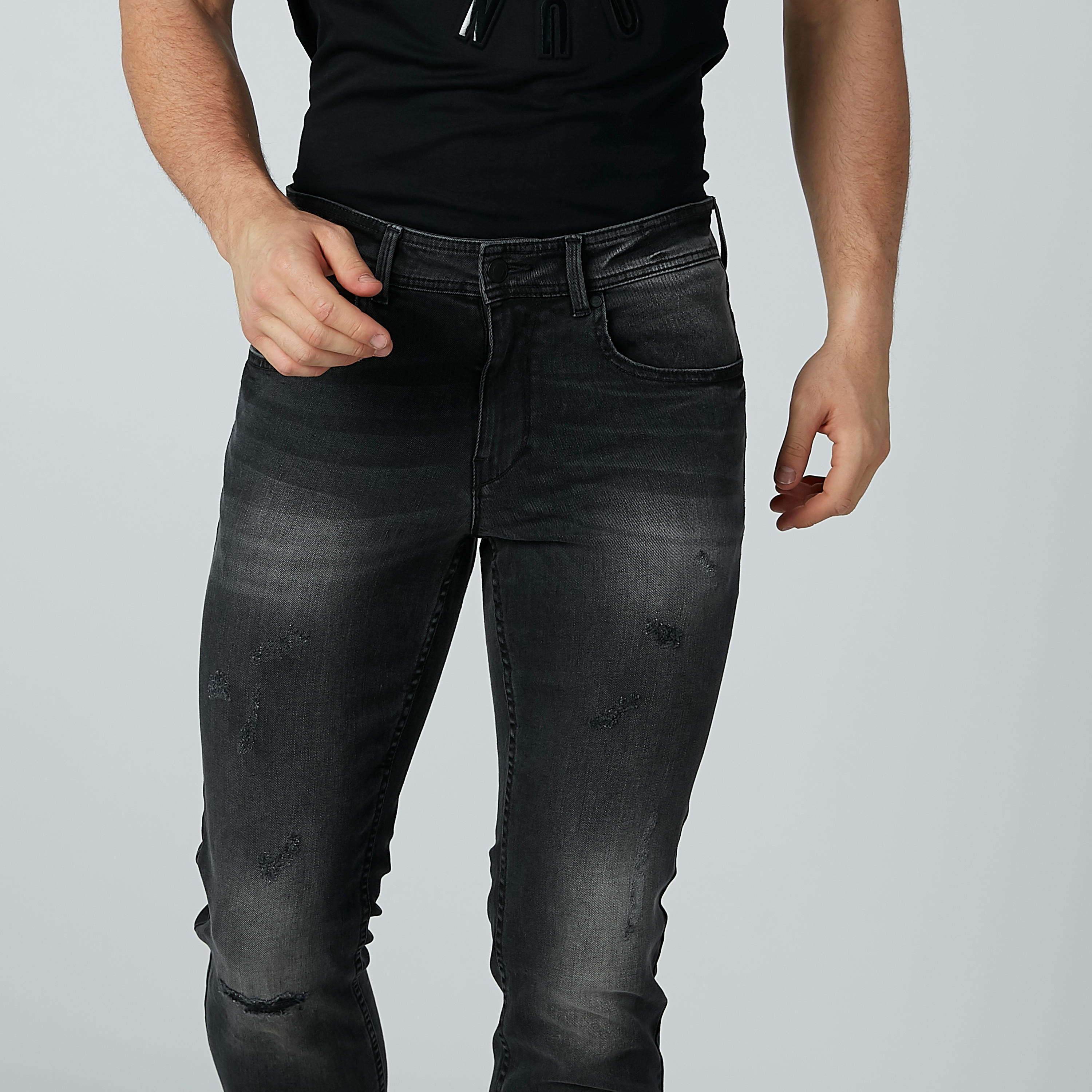 بنطال جينز ممزّق بجيوب من لي كوبر-men-clothing-bottoms-jeans-image-3