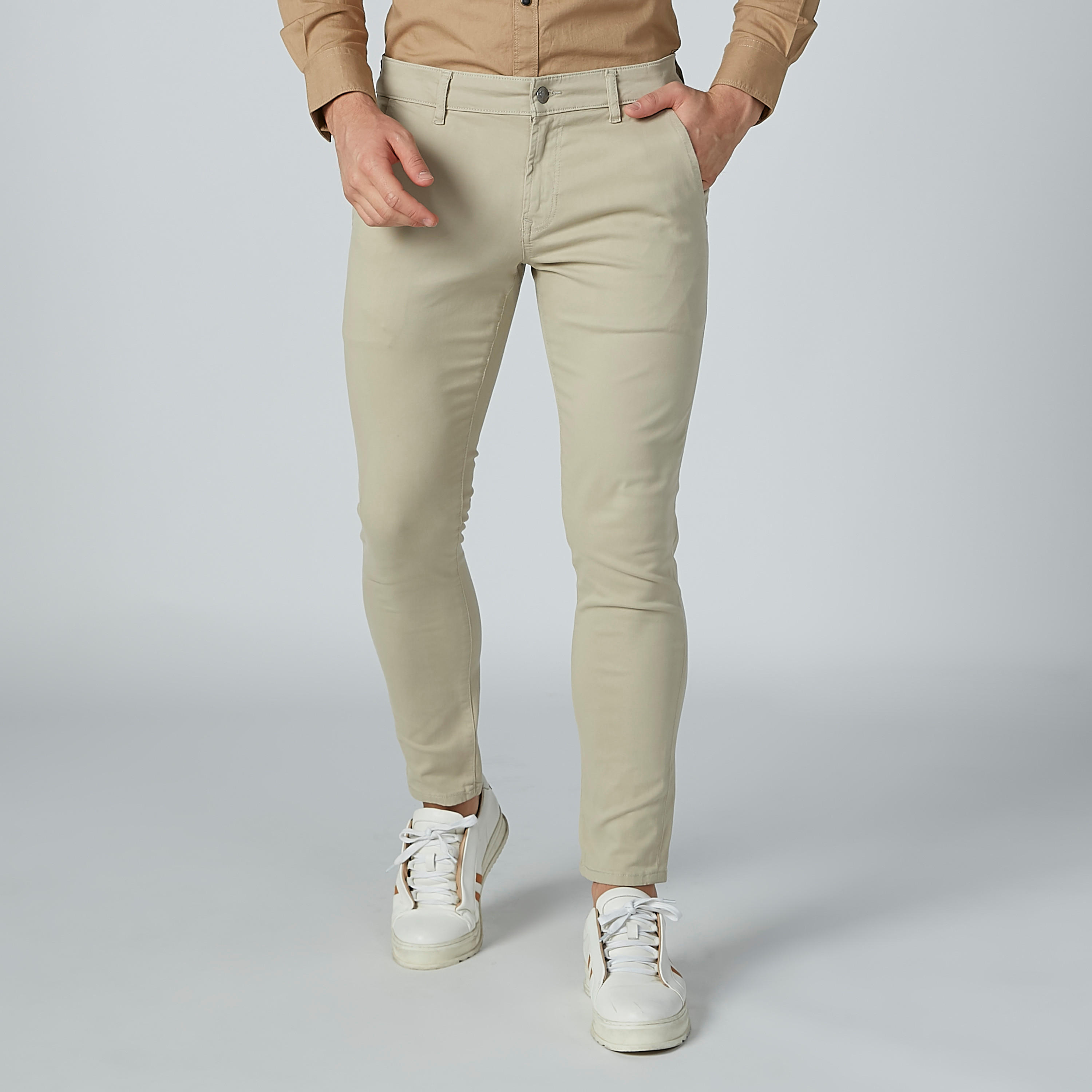 بنطال شينو سادة بجيوب من لي كوبر-men-clothing-bottoms-trousersandchinos-trousers-image-2