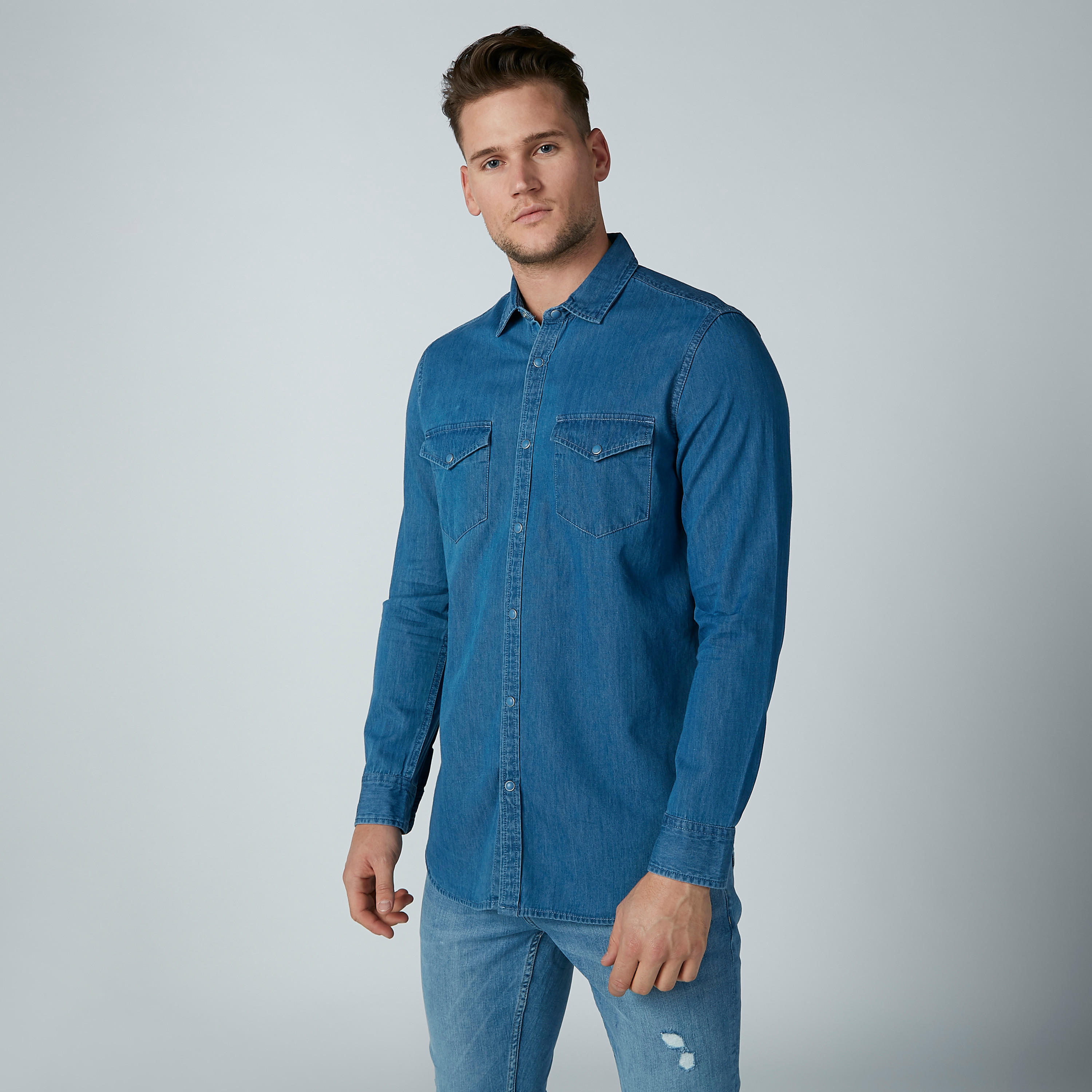 قميص دينم بأكمام طويلة وجيوب من لي كوبر-men-clothing-shirts-image-1