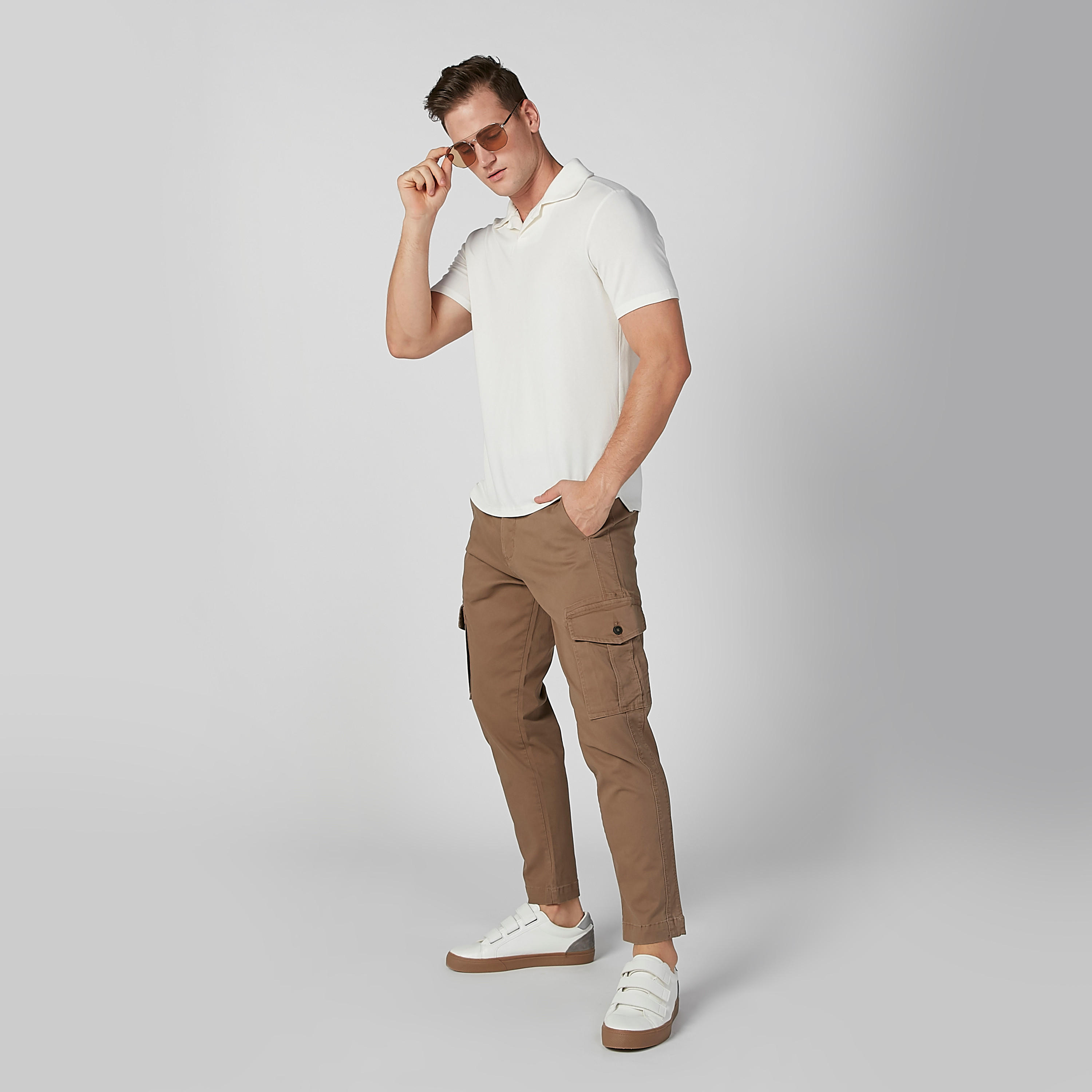 بنطال جينز سادة بجيوب من لي كوبر-men-clothing-bottoms-jeans-image-2