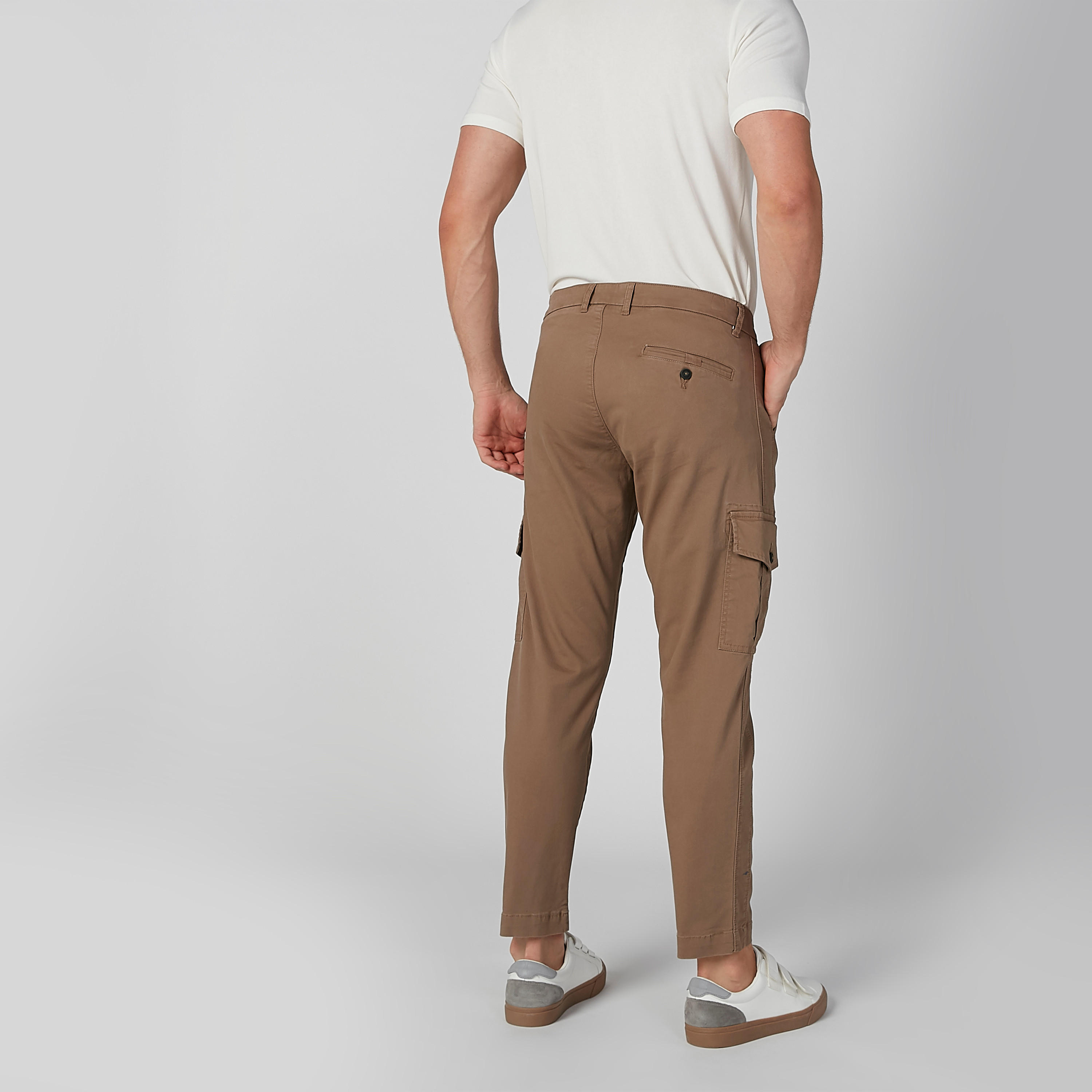 بنطال جينز سادة بجيوب من لي كوبر-men-clothing-bottoms-jeans-image-4