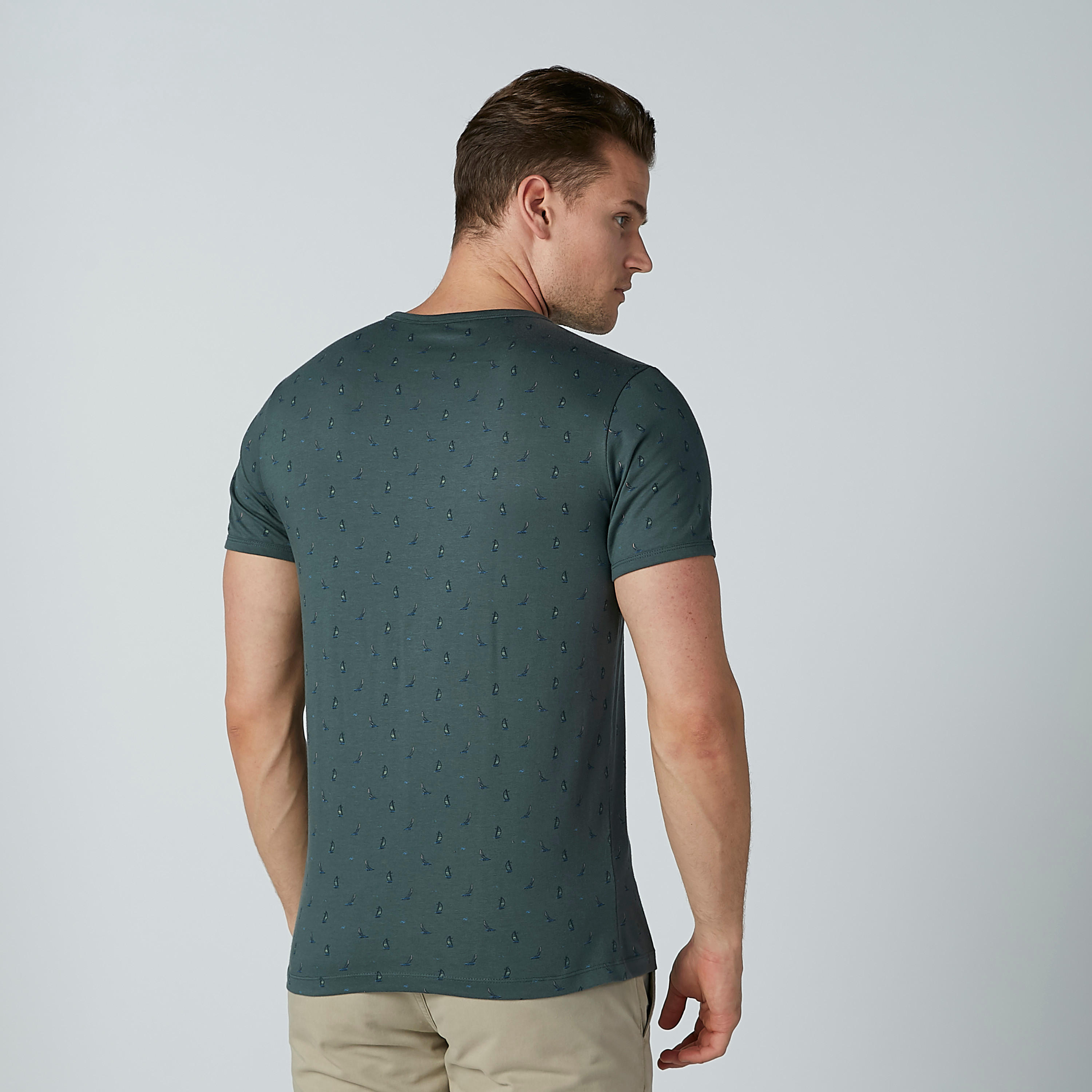 تيشيرت بياقة مستديرة وأكمام قصيرة وطبعات من لي كوبر-men-clothing-tshirtsandpolos-tshirts-image-2
