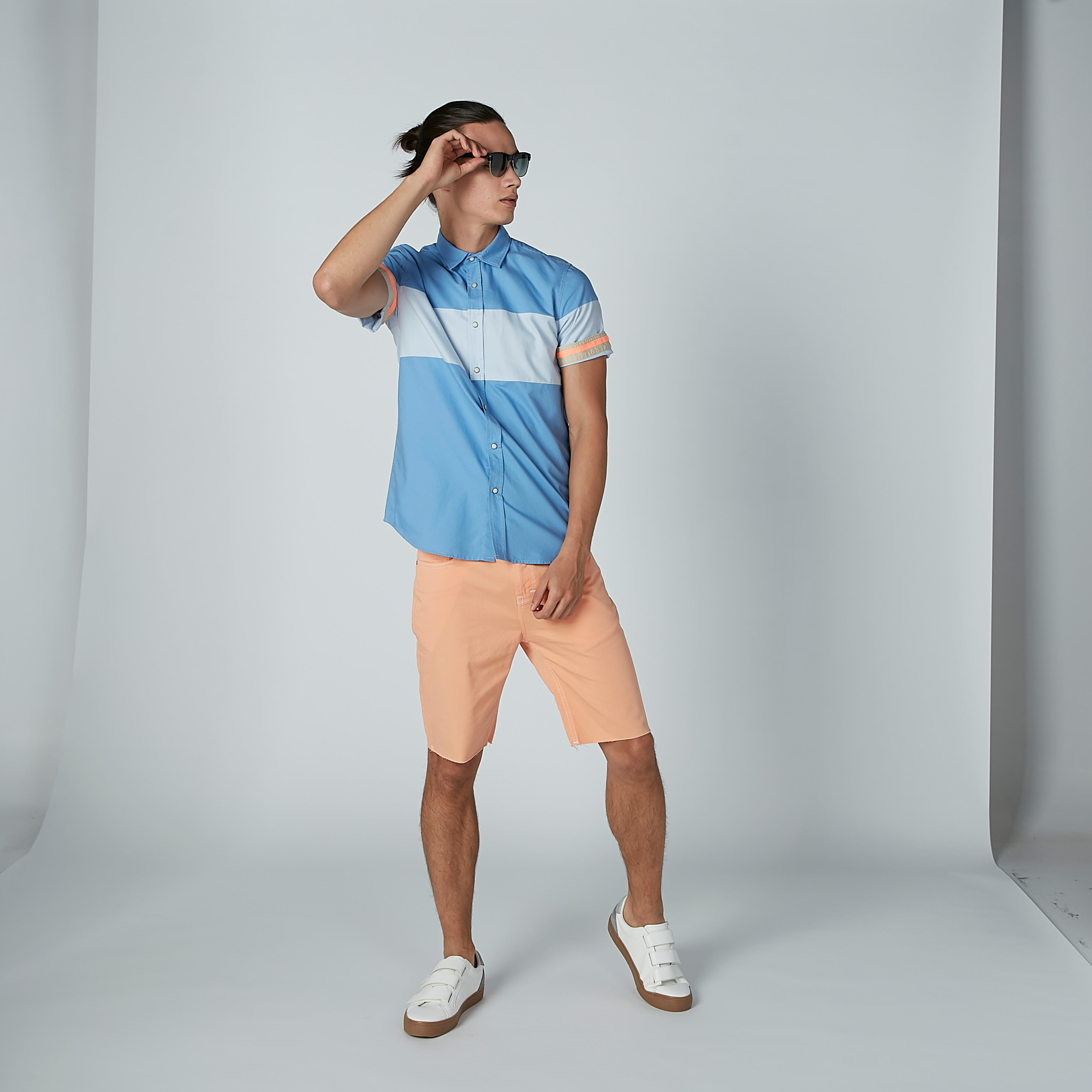 شورت سادة بجيوب من لي كوبر-men-clothing-bottoms-shorts-image-2