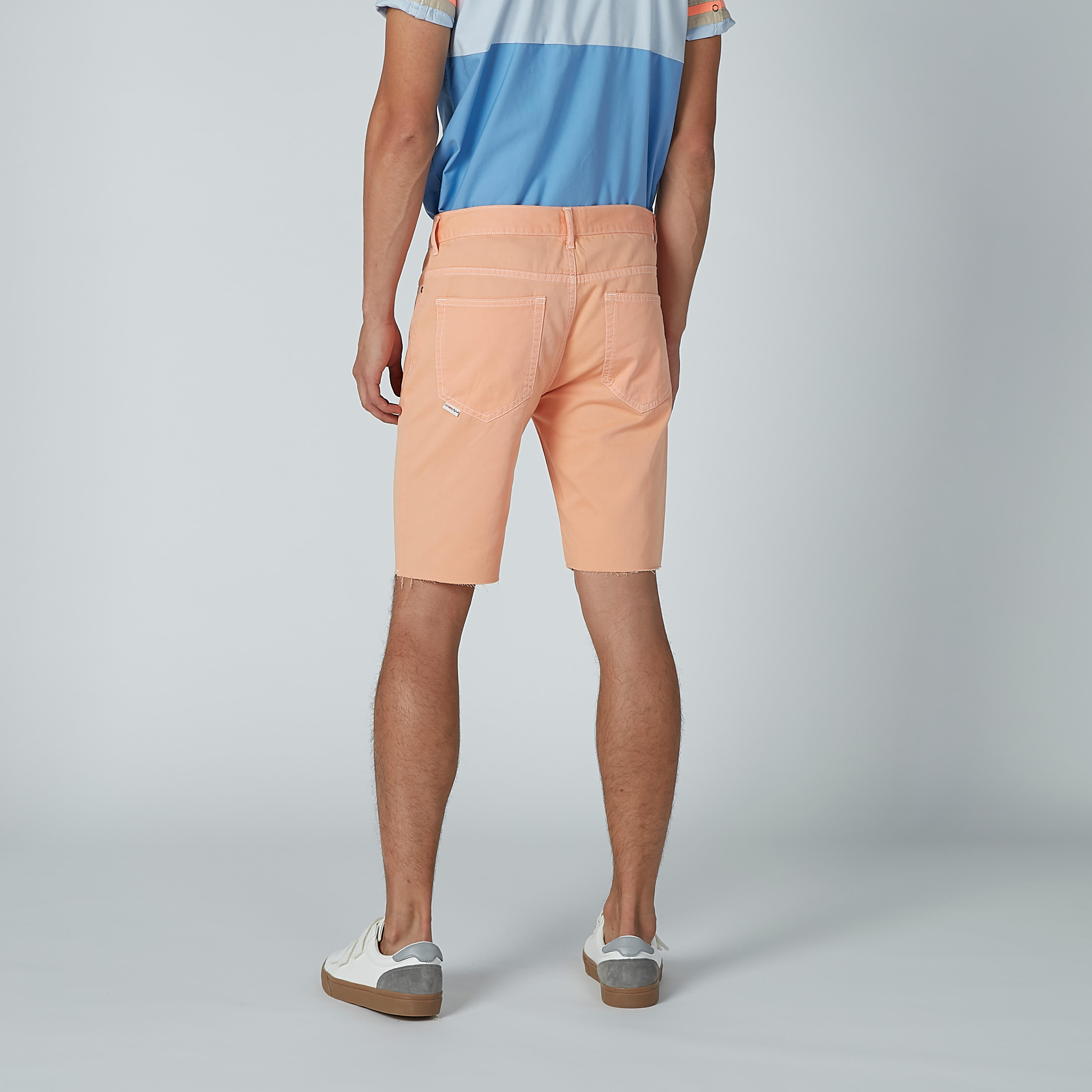 شورت سادة بجيوب من لي كوبر-men-clothing-bottoms-shorts-image-4