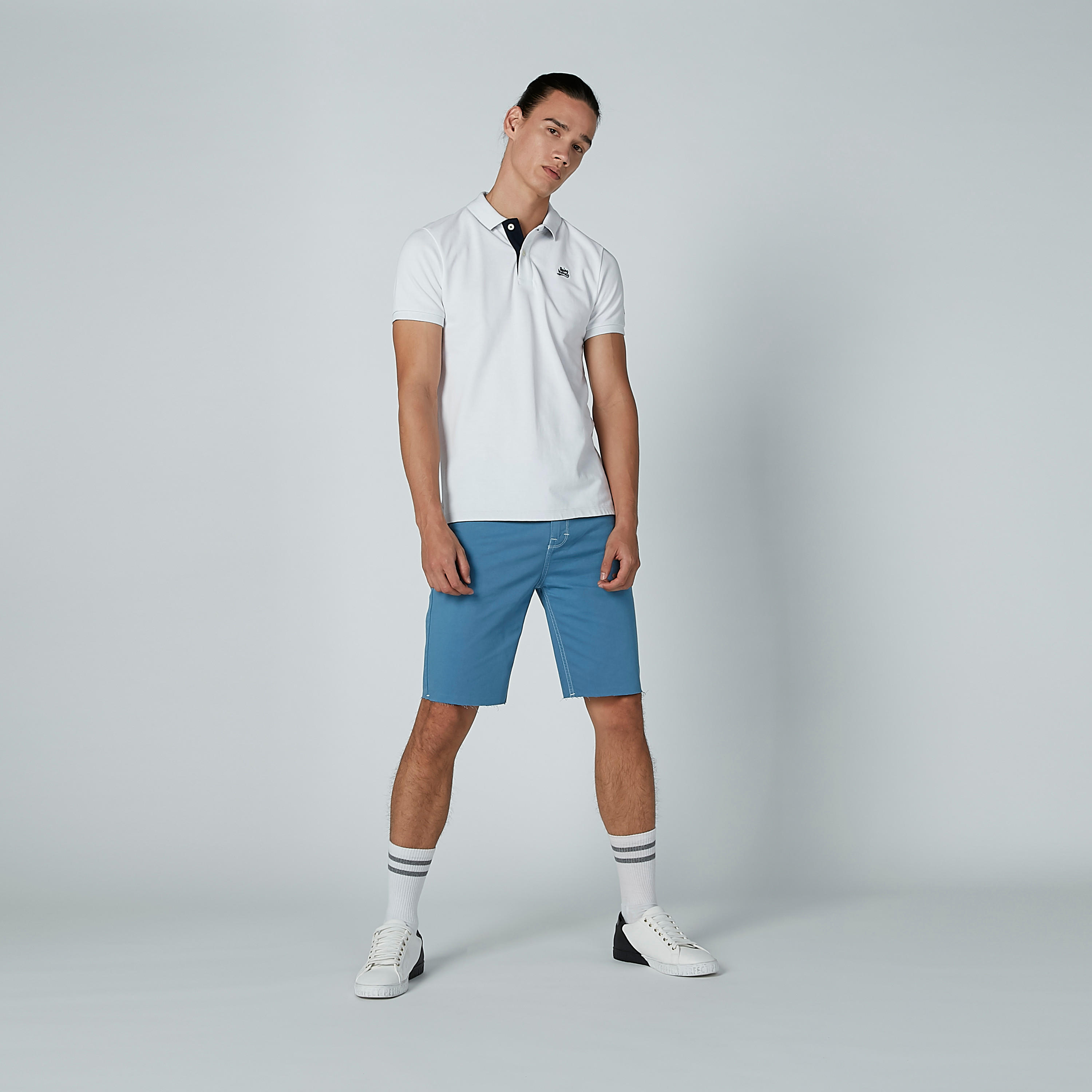 شورت بجيوب ودرزات من لي كوبر-men-clothing-bottoms-shorts-image-2