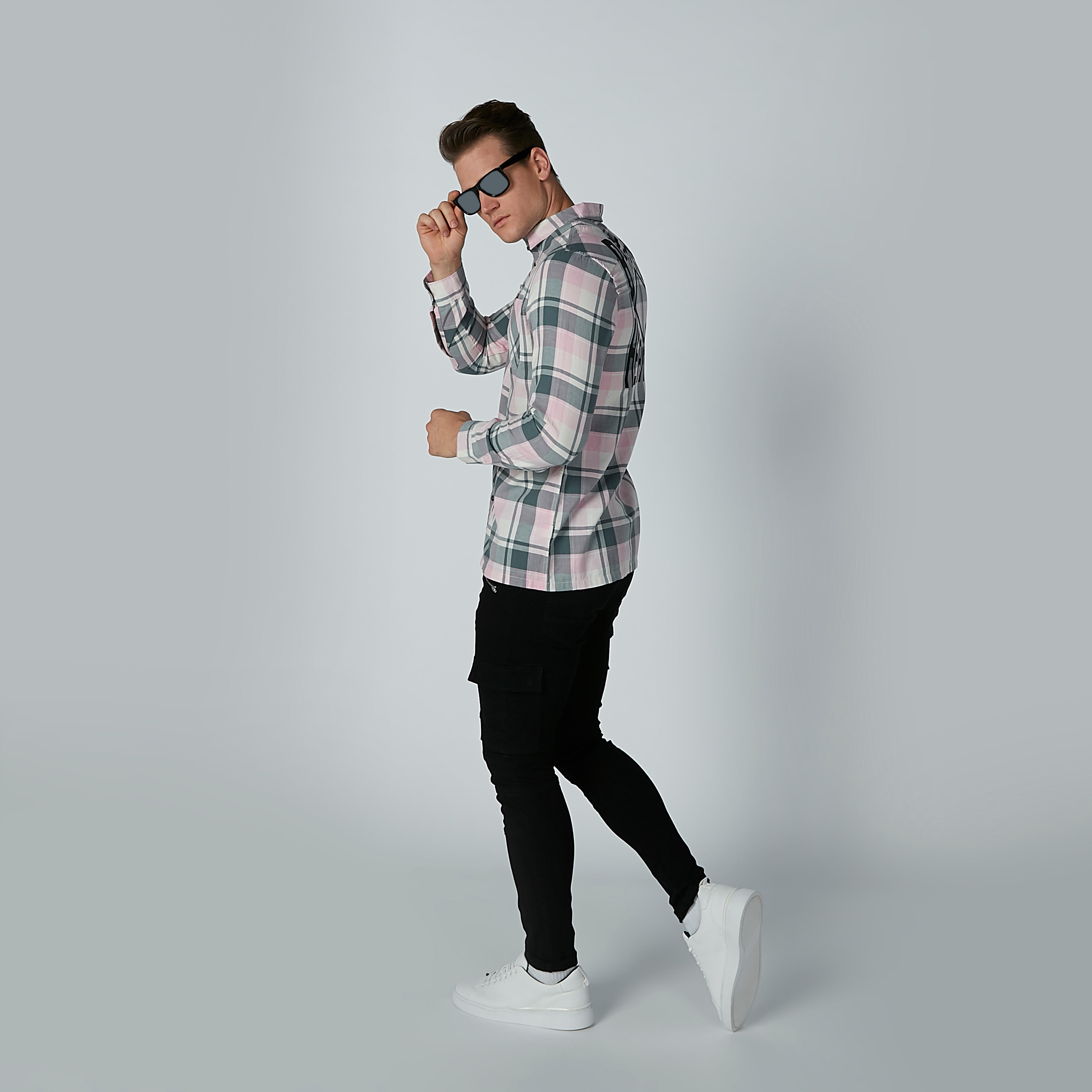 قميص كاروهات بأكمام طويلة وجيوب-men-clothing-shirts-image-3