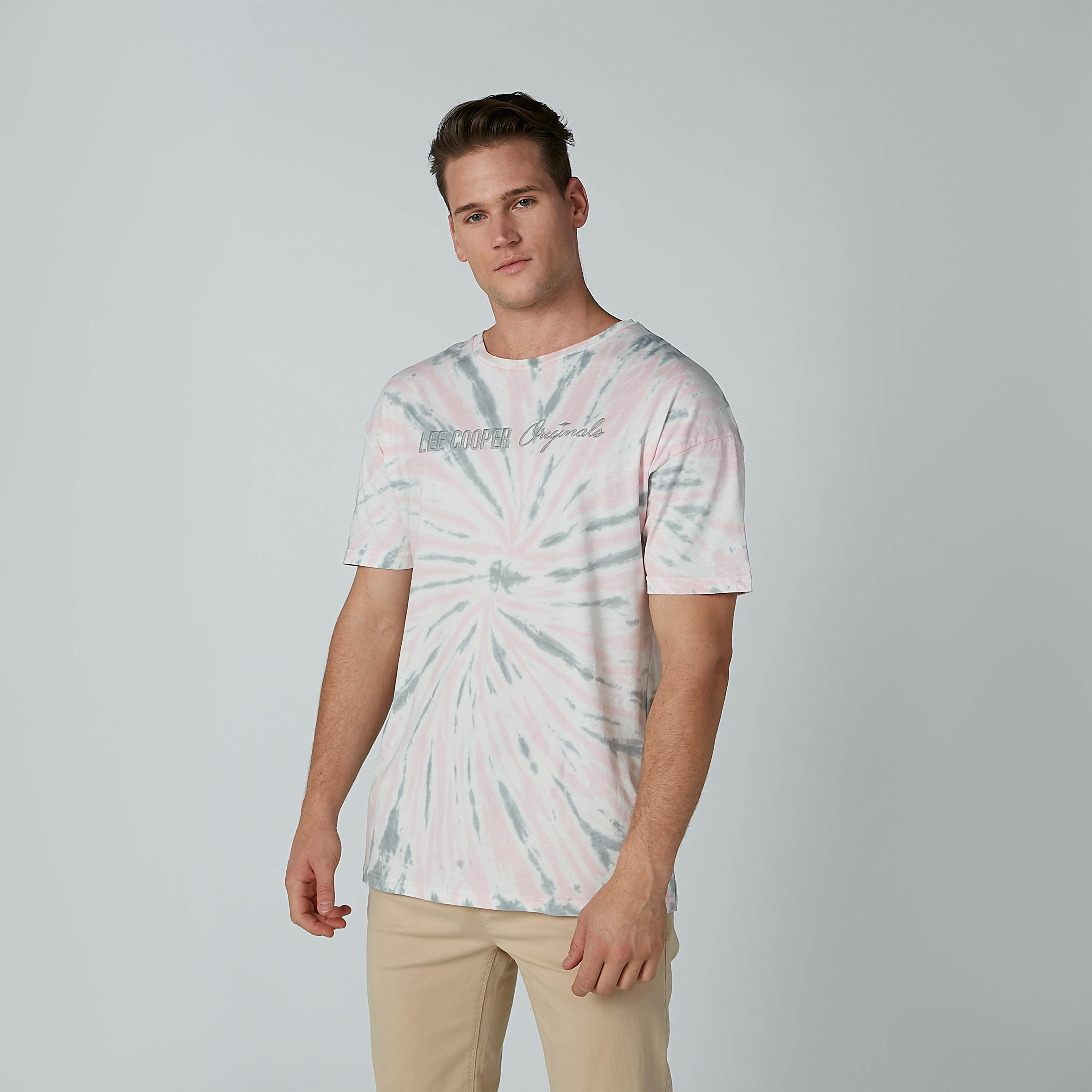 تيشيرت بياقة مستديرة وأكمام قصيرة وطبعات من لي كوبر-men-clothing-tshirtsandpolos-tshirts-image-3