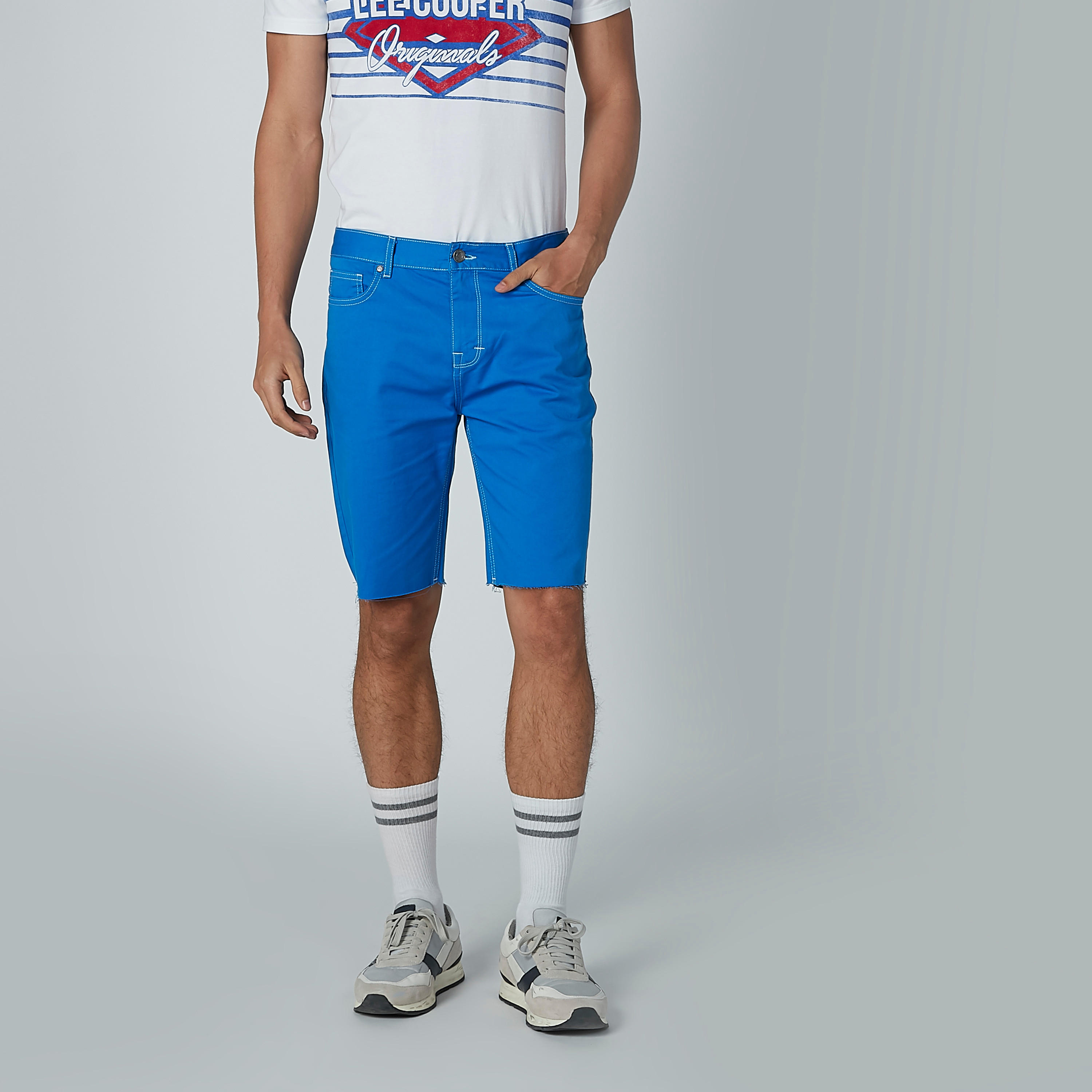 شورت سادة بجيوب من لي كوبر-men-clothing-bottoms-shorts-image-2
