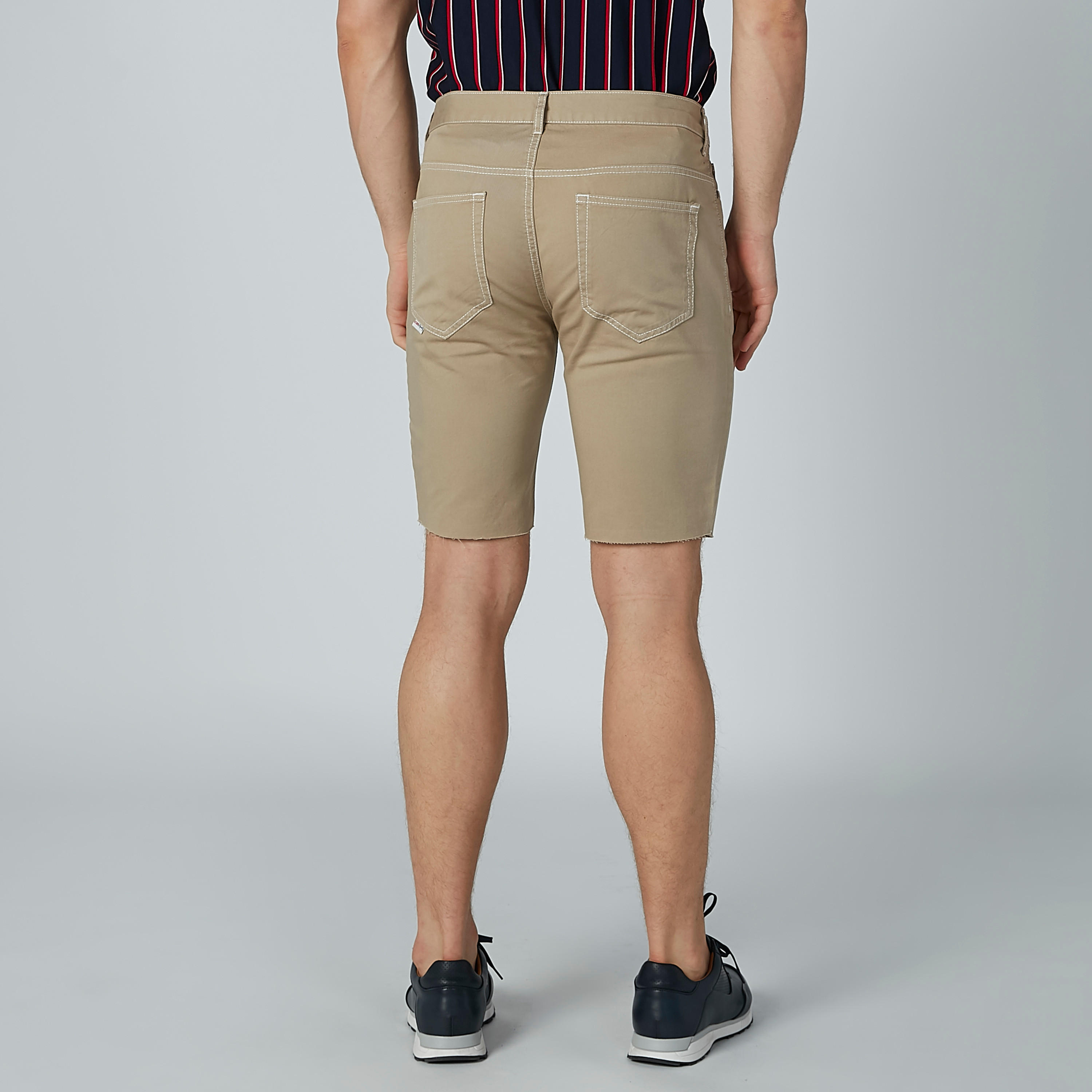 شورت سادة بجيوب من لي كوبر-men-clothing-bottoms-shorts-image-5