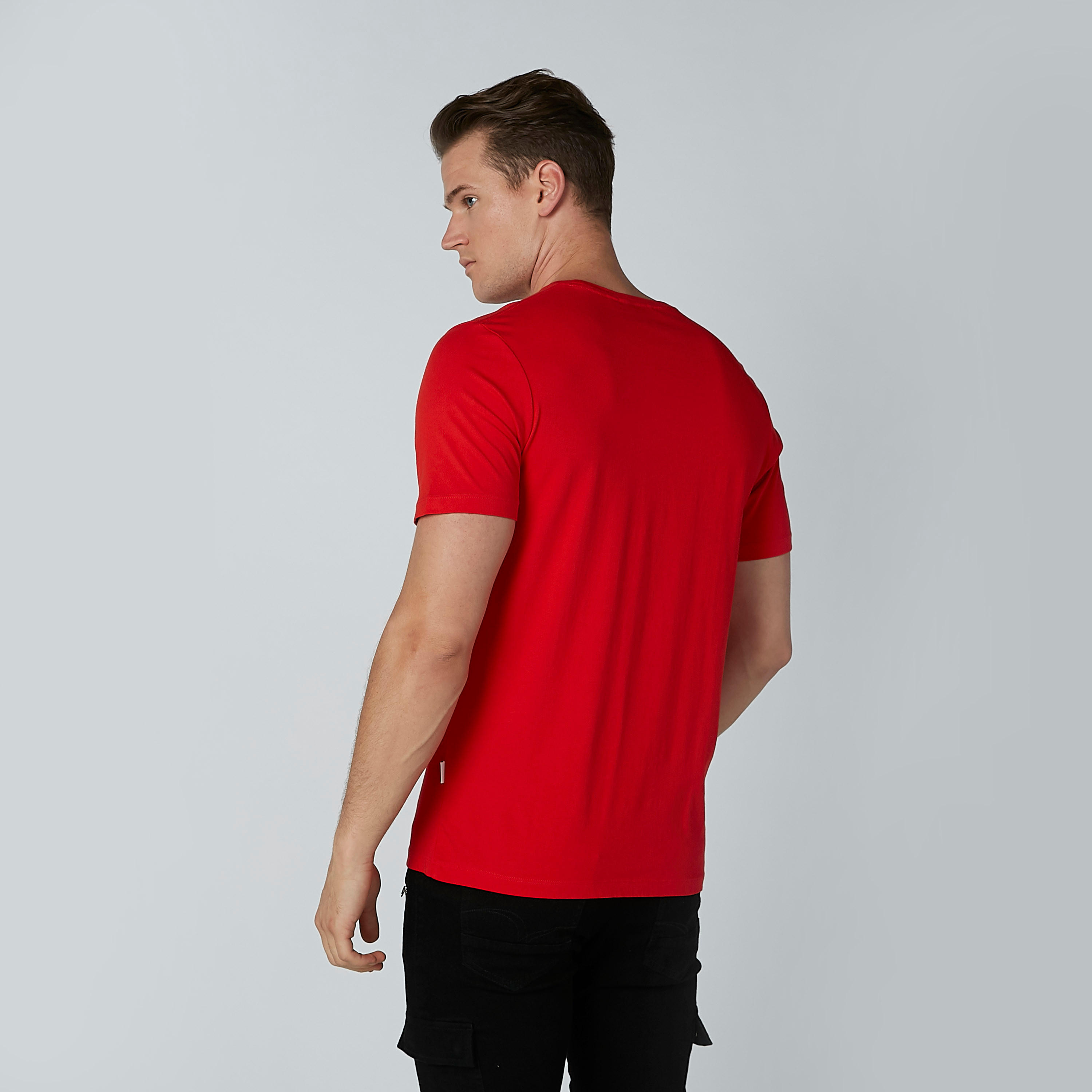 تيشيرت بياقة مستديرة وأكمام قصيرة وطبعات من لي كوبر-men-clothing-tshirtsandpolos-tshirts-image-3