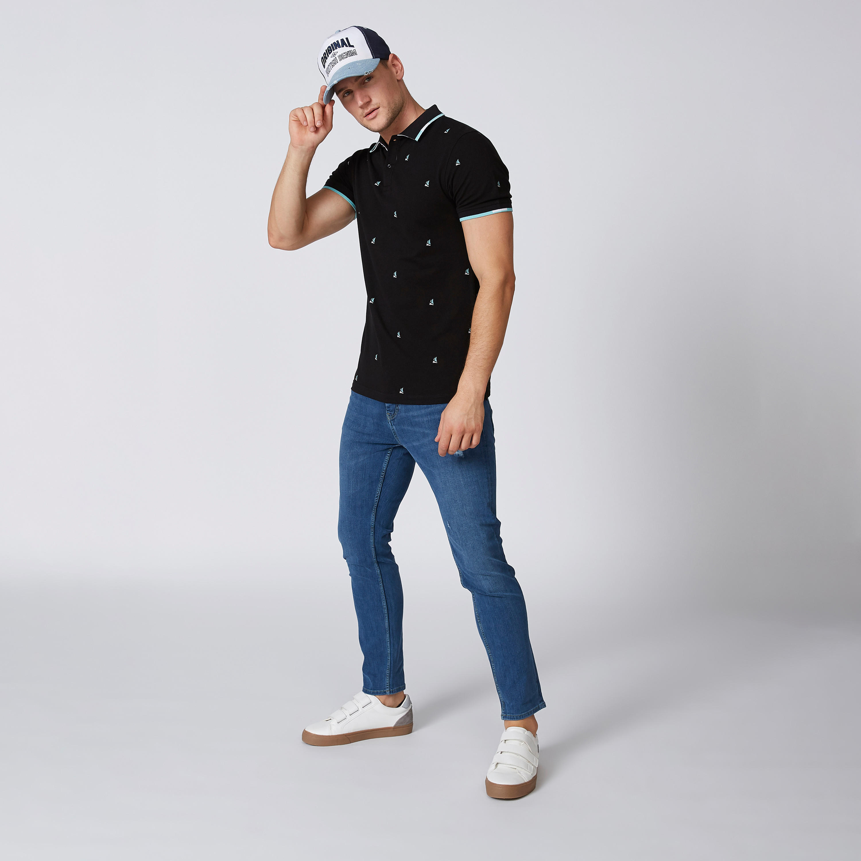 بنطال جينز طويل بقصّة سكيني وخصر متوسط الارتفاع وجيوب-men-clothing-bottoms-jeans-image-4