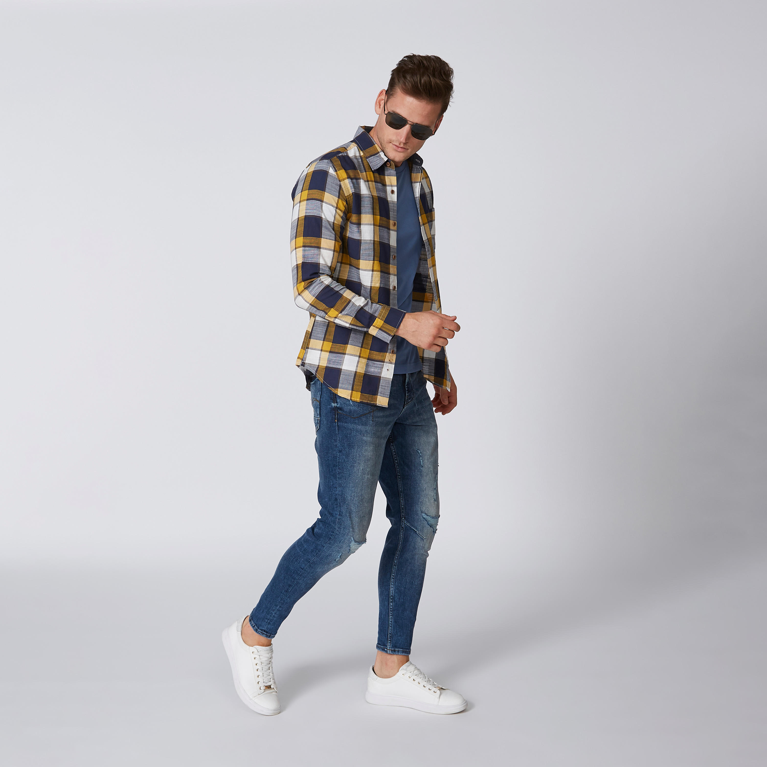 بنطلون جينز مستدام ممزّق بخصر متوسط الارتفاع وجيوب -men-clothing-bottoms-jeans-image-2