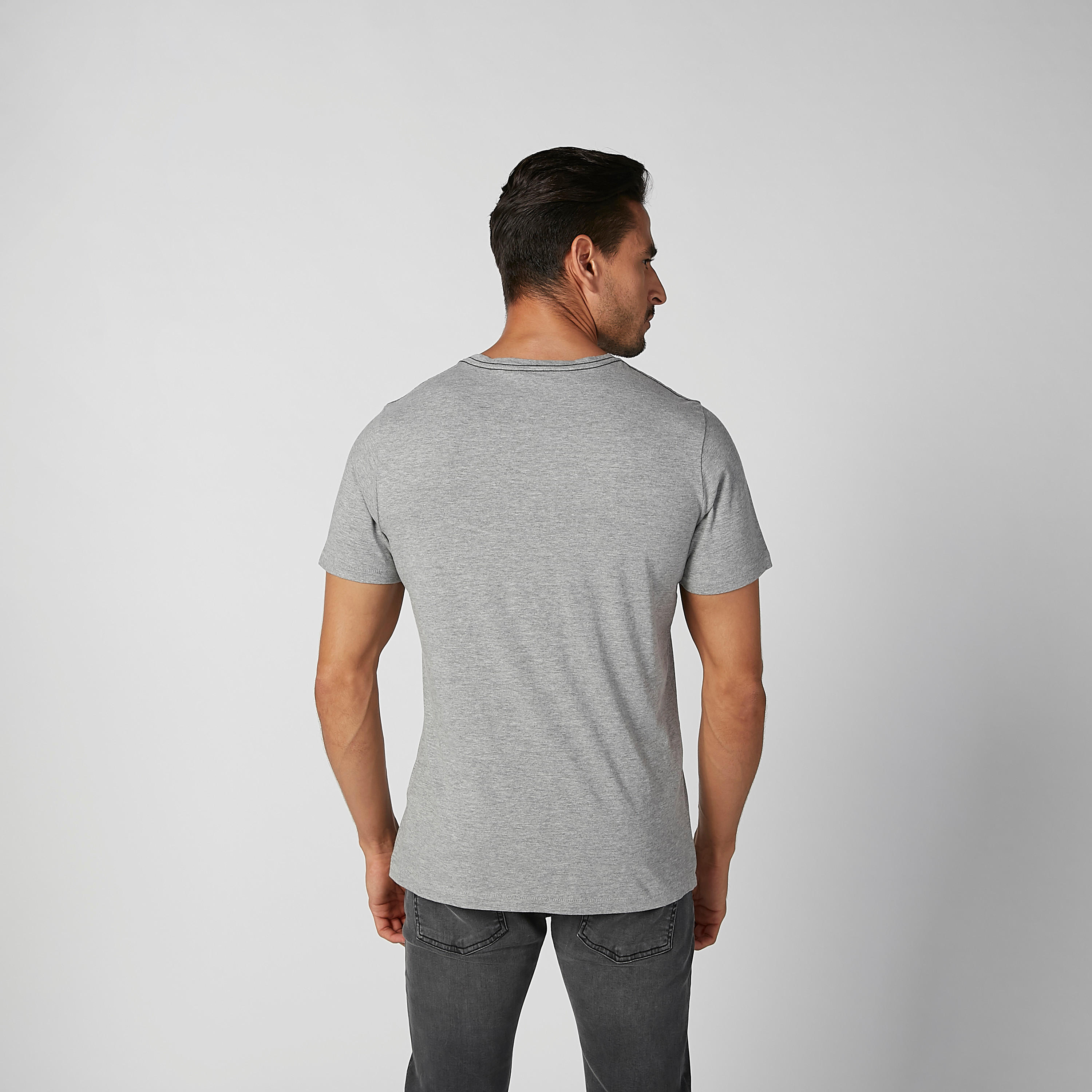 تيشيرت مستدام بياقة مستديرة وأكمام قصيرة وطبعات-men-clothing-tshirtsandpolos-tshirts-image-4