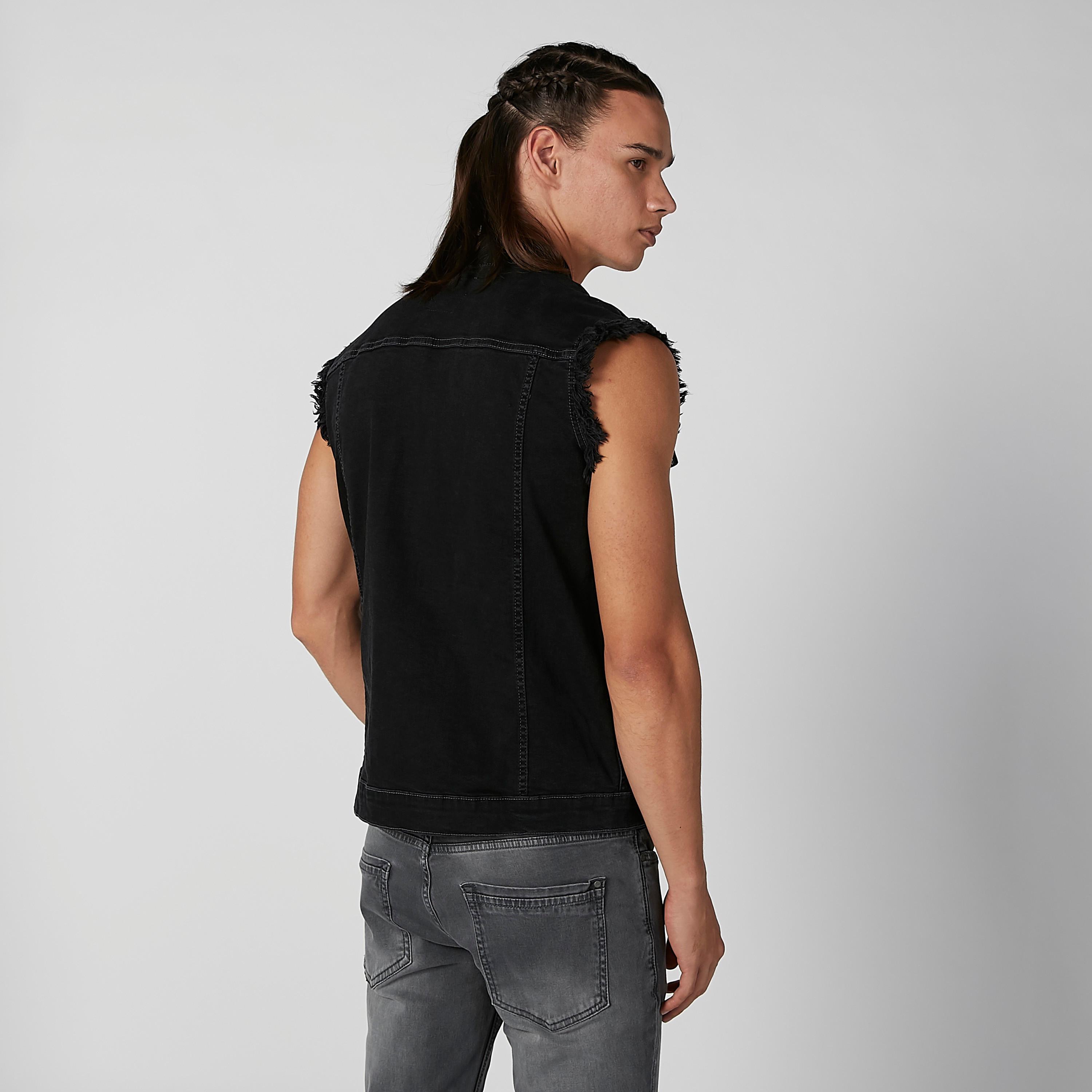 جاكيت دينم مستدام مزيّن دون أكمام بجيوب -men-clothing-jacketsandblazers-jackets-image-3
