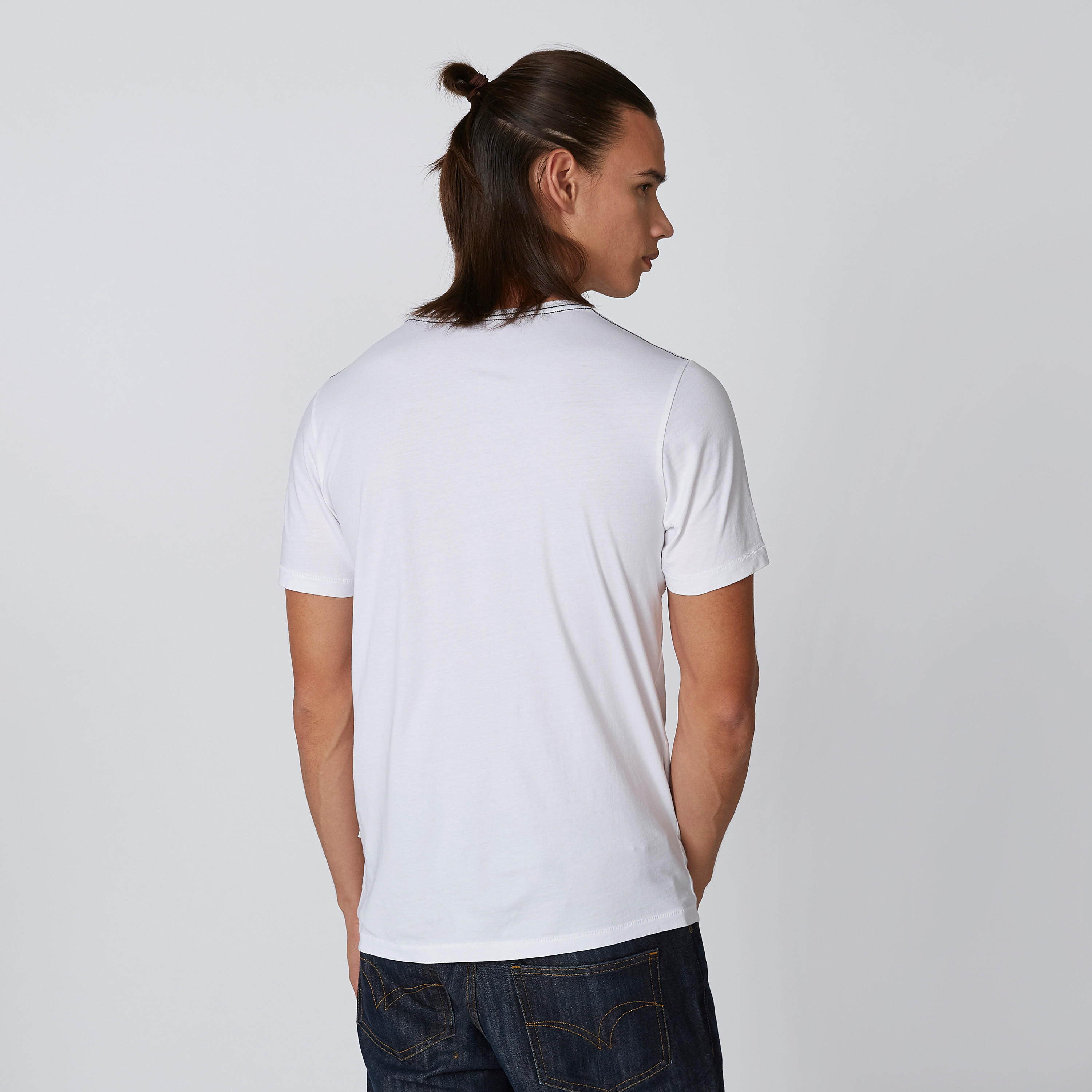تيشيرت مستدام بياقة مستديرة وأكمام قصيرة وطبعات-men-clothing-tshirtsandpolos-tshirts-image-2
