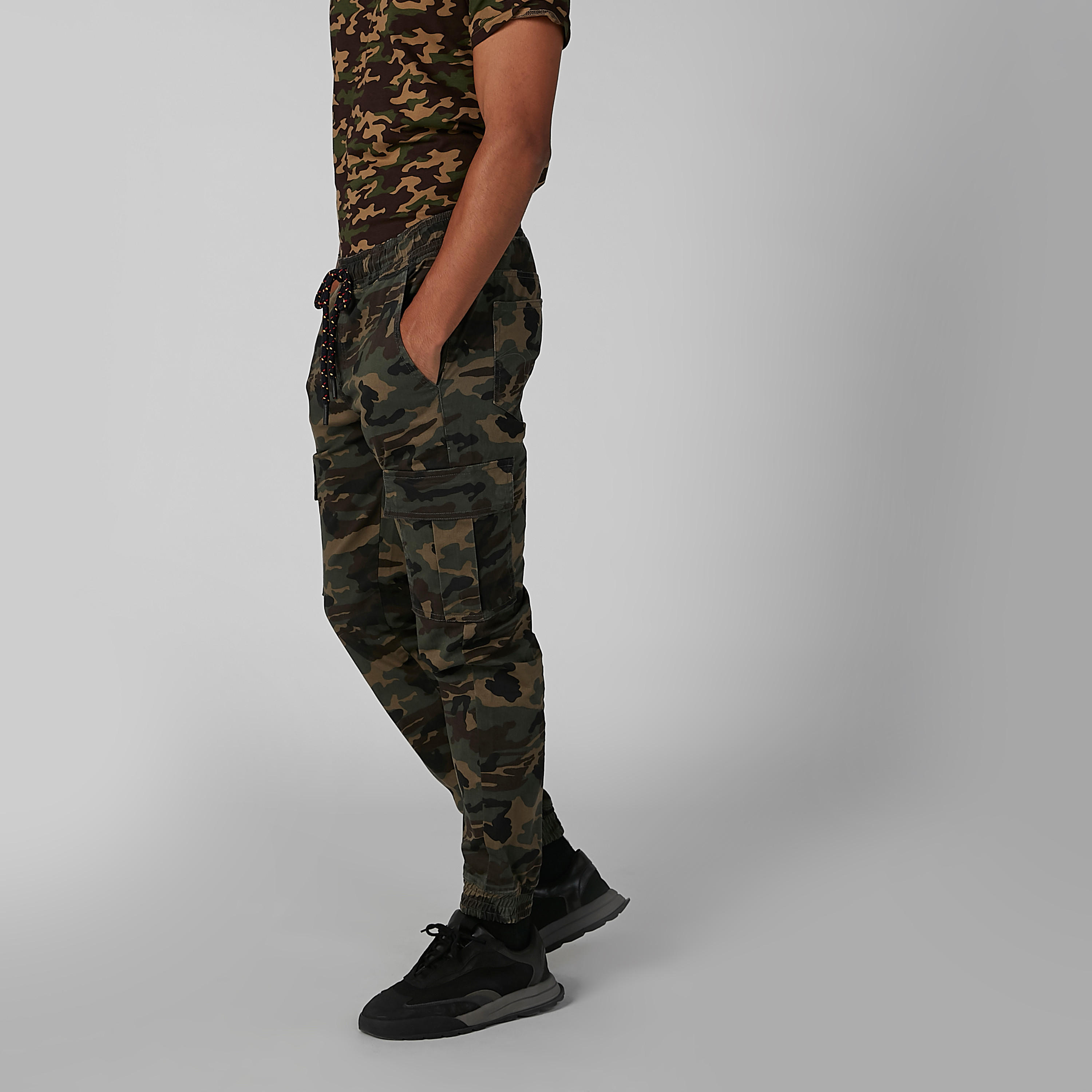 Sustainable Camouflage Printed Mid Waist Cuffed Pants with Pockets-men-clothing-bottoms-joggers-image-5