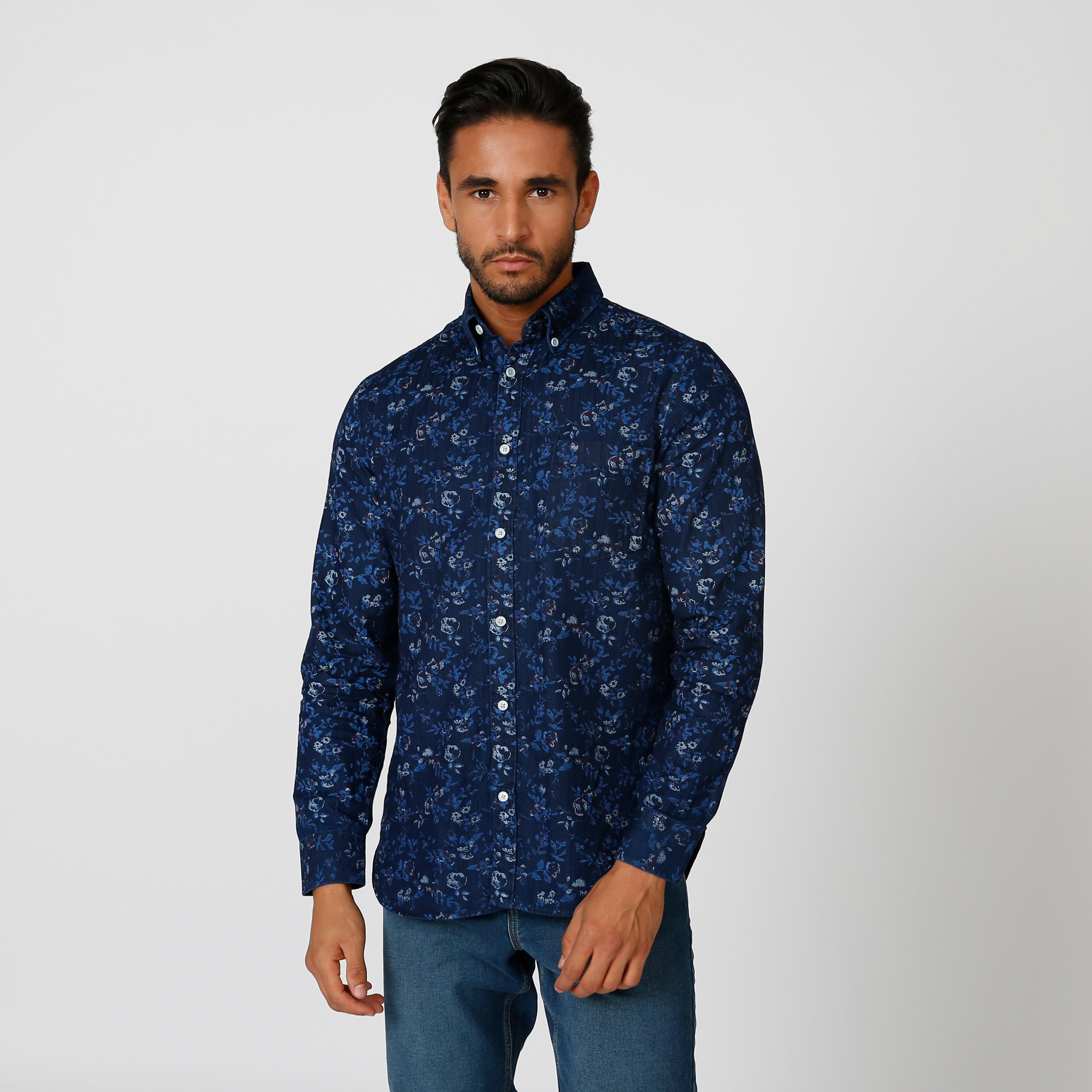 قميص مستدام بأكمام طويلة وجيب وطبعات زهرية -men-clothing-shirts-image-1