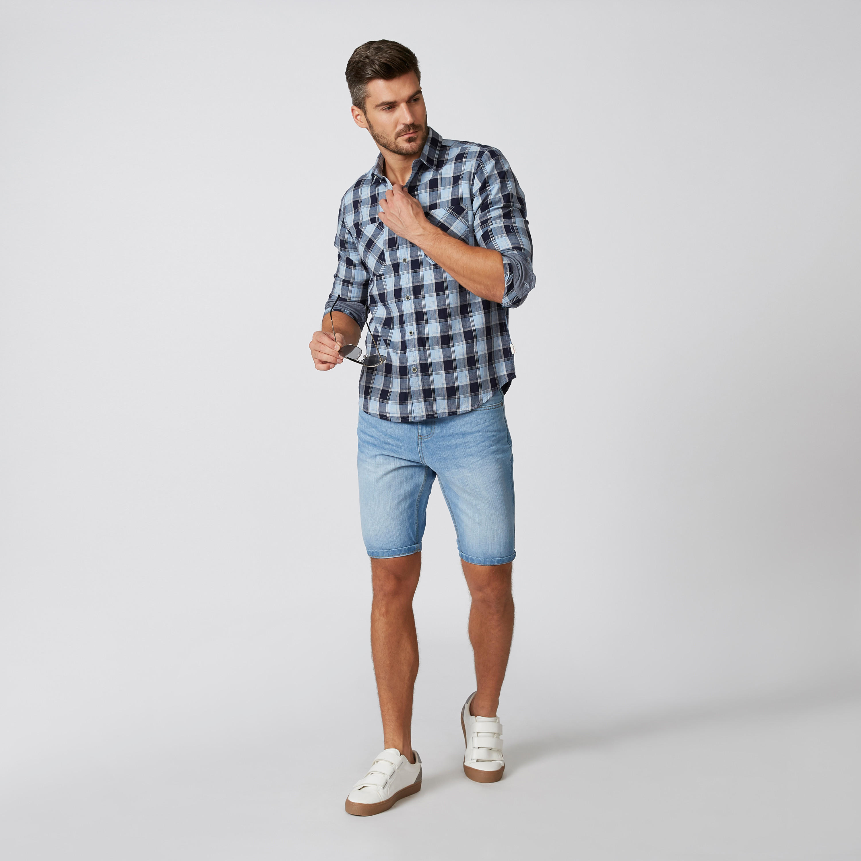 قميص مستدام كاروهات بأكمام طويلة وجيوب على الصدر -men-clothing-shirts-image-2