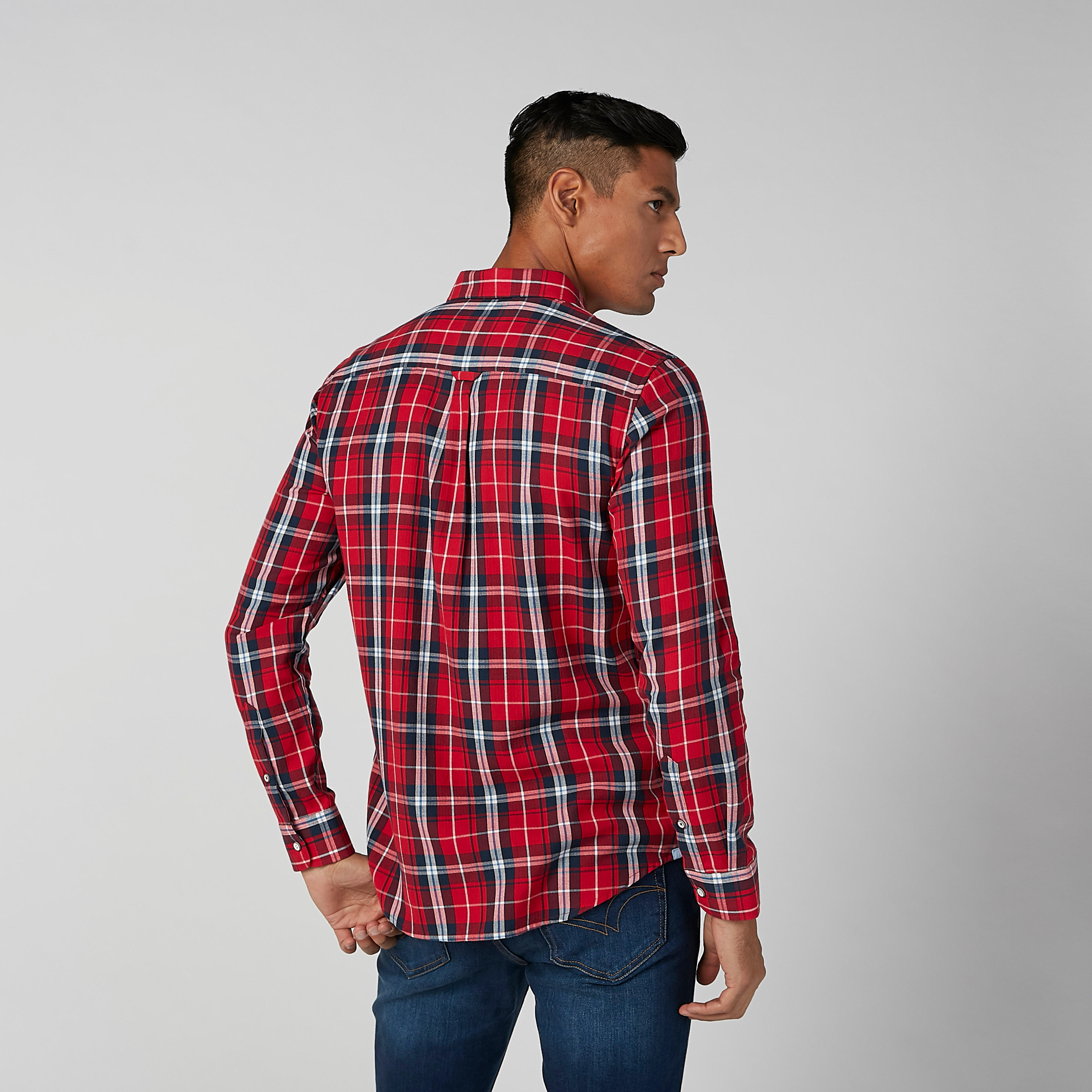 قميص مستدام كاروهات بأكمام وجيب بطيّة -men-clothing-shirts-image-3
