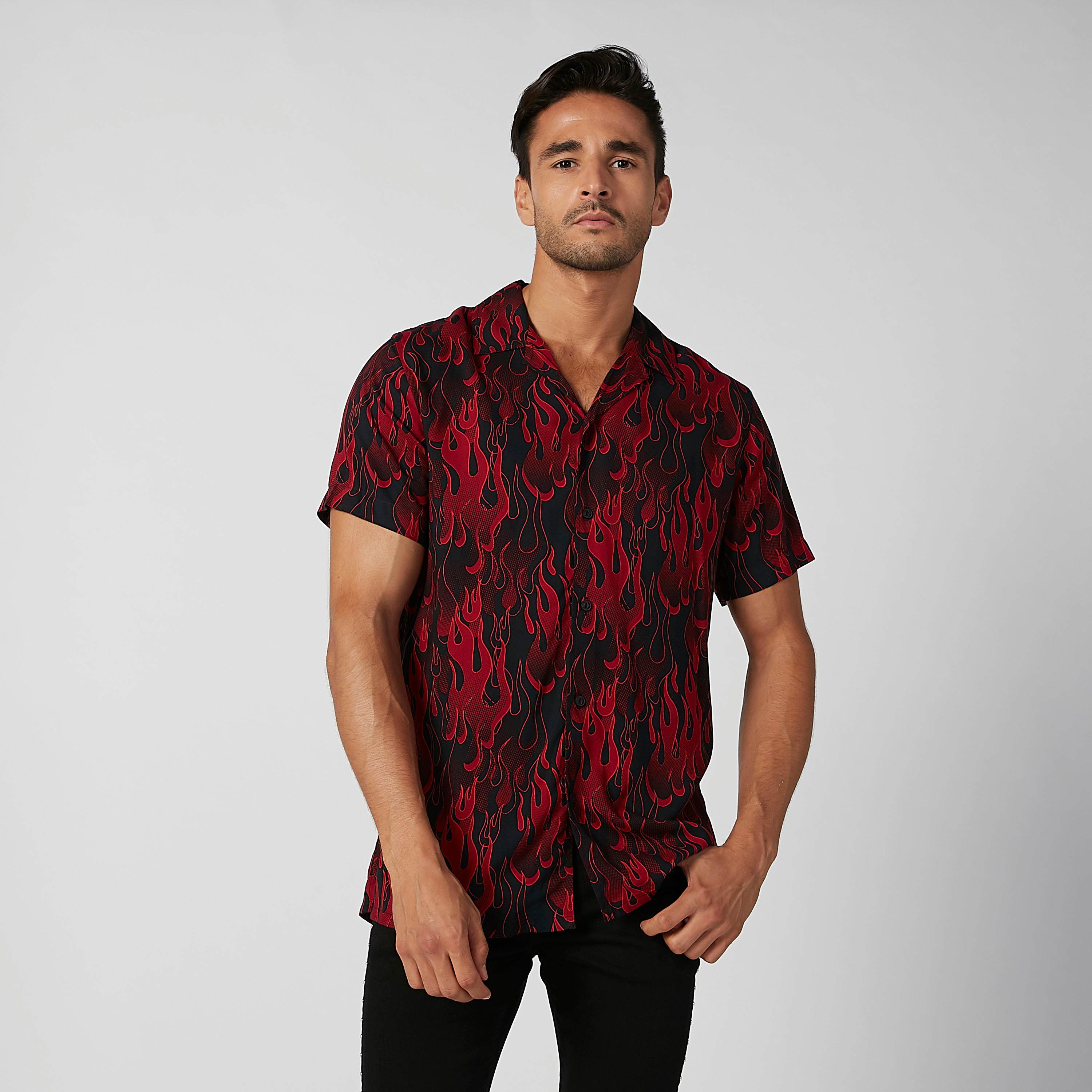 قميص مستدام سليم بأكمام قصيرة وطبعات-men-clothing-shirts-image-1