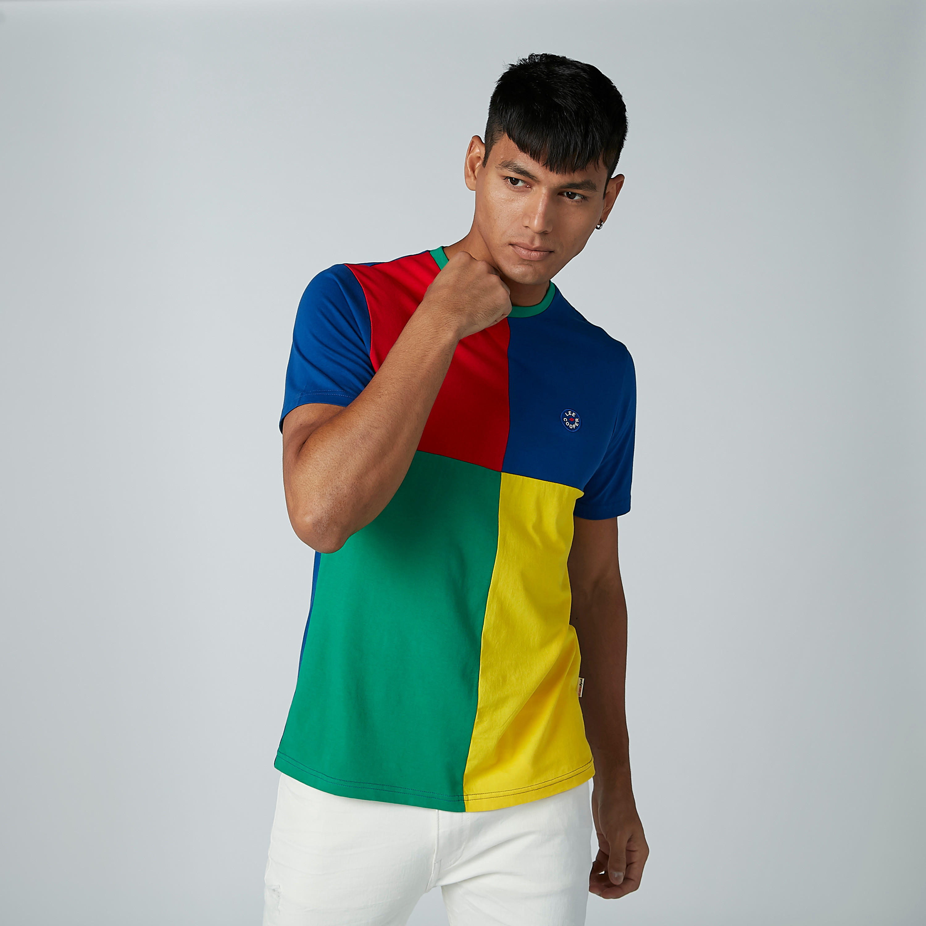 تيشيرت سادة بياقة مستديرة وأكمام قصيرة-men-clothing-tshirtsandpolos-tshirts-image-2