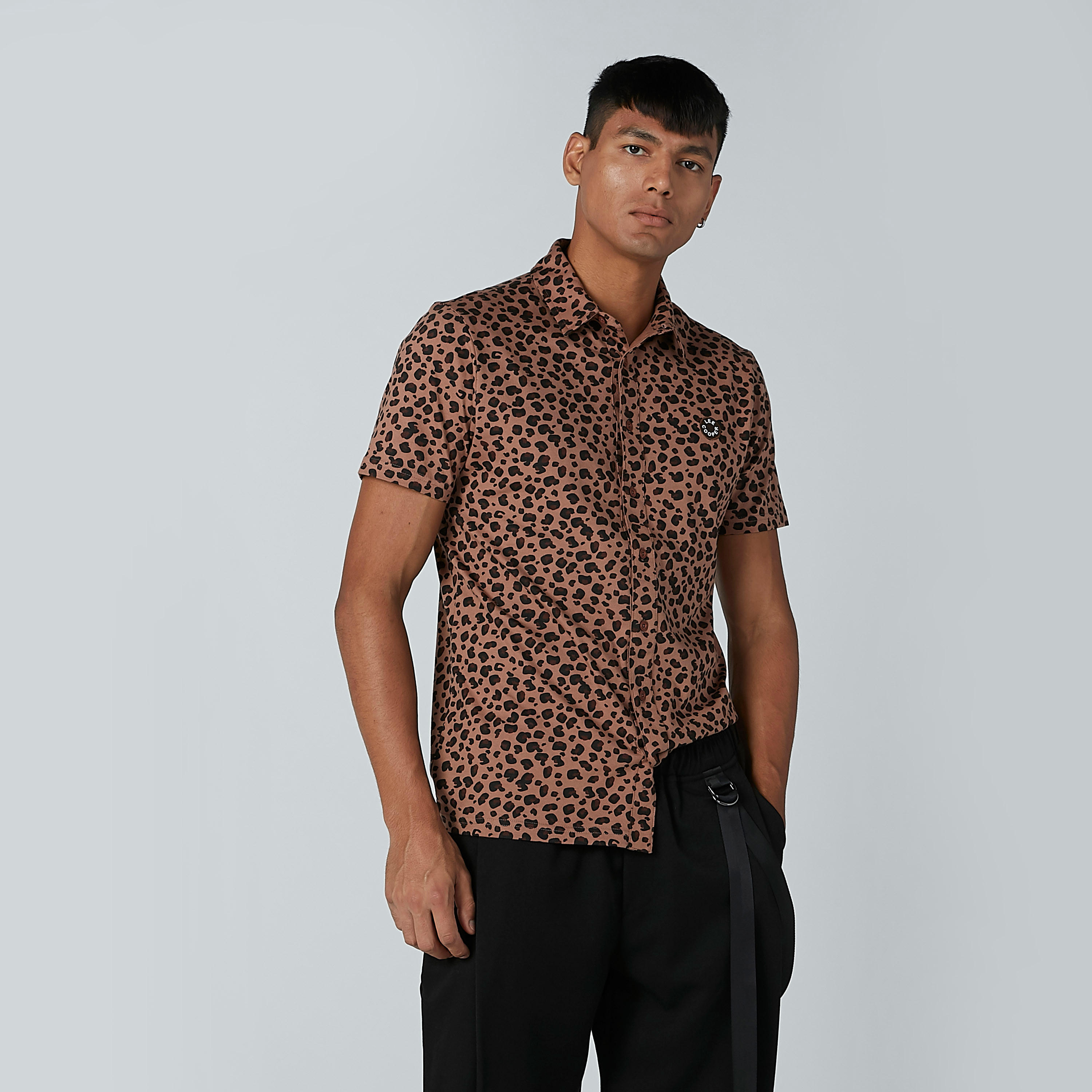 قميص بأكمام قصيرة وطبعات حيوانات من لي كوبر-men-clothing-shirts-image-2