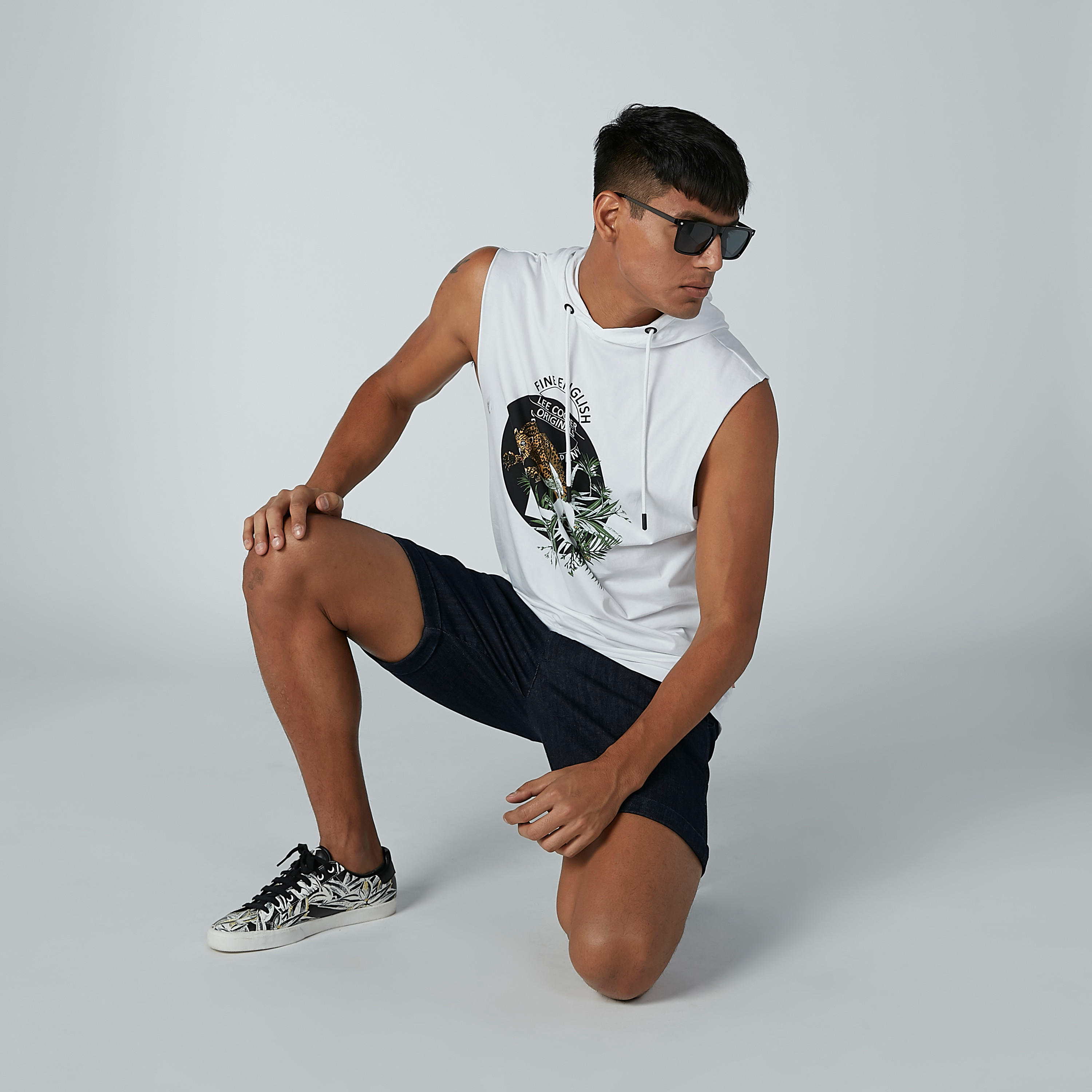 سترة بدون أكمام بنقش مطبوع من لي كوبر-men-clothing-tshirtsandpolos-tshirts-image-1