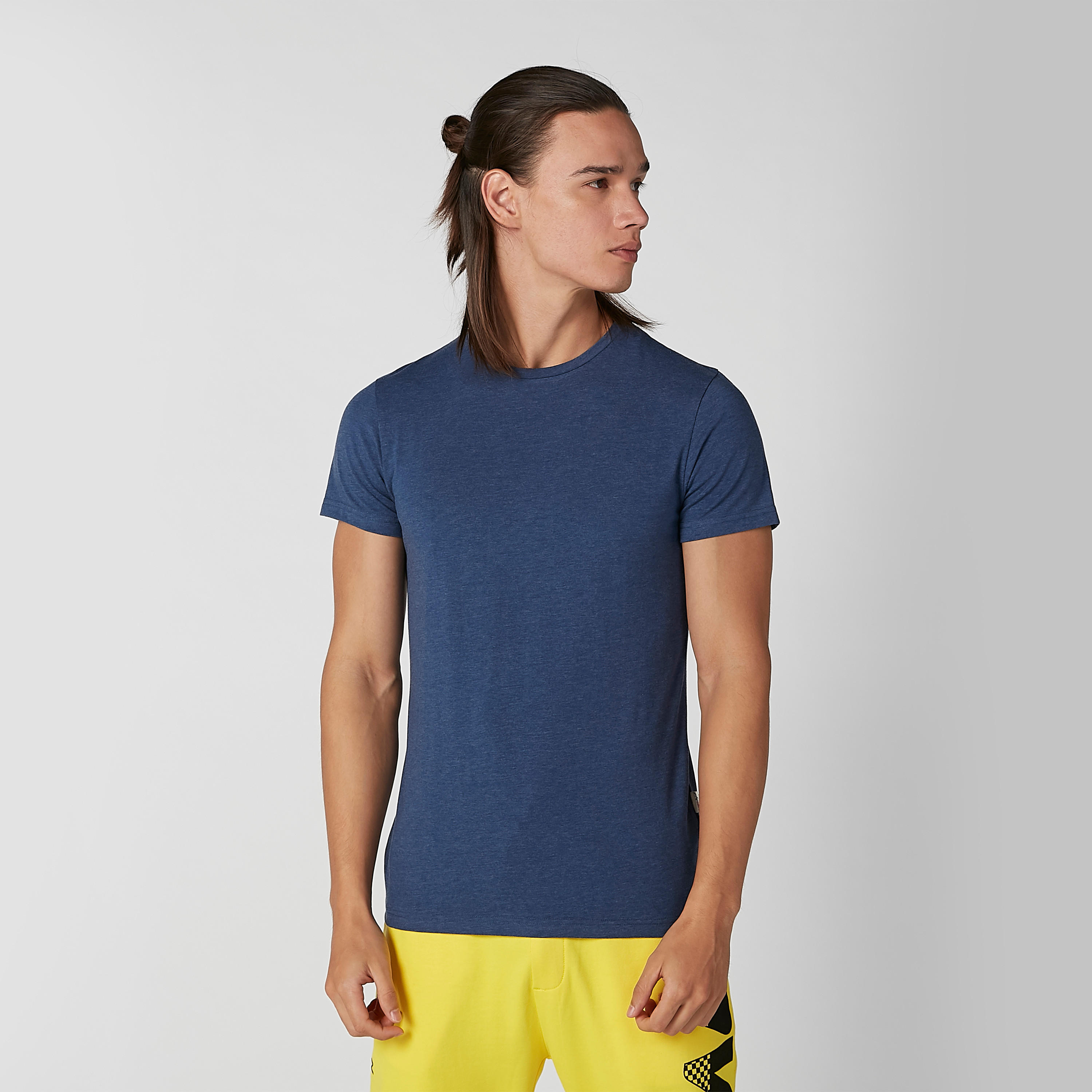 تيشيرت سادة بياقة مستديرة وأكمام قصيرة من لي كوبر-men-clothing-tshirtsandpolos-tshirts-image-1