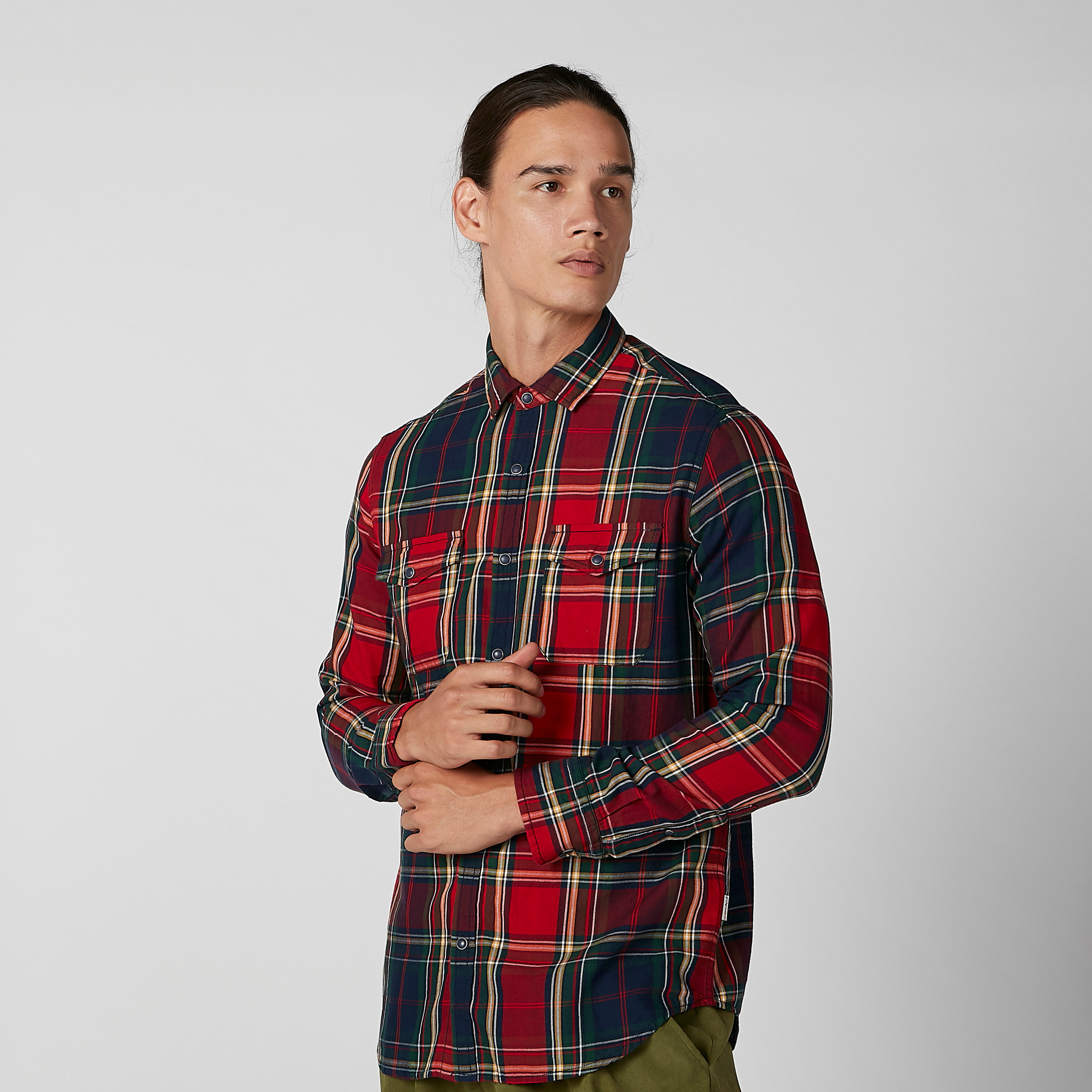 قميص كاروهات بأكمام طويلة وجيوب بطيّة من لي كوبر-men-clothing-shirts-image-2