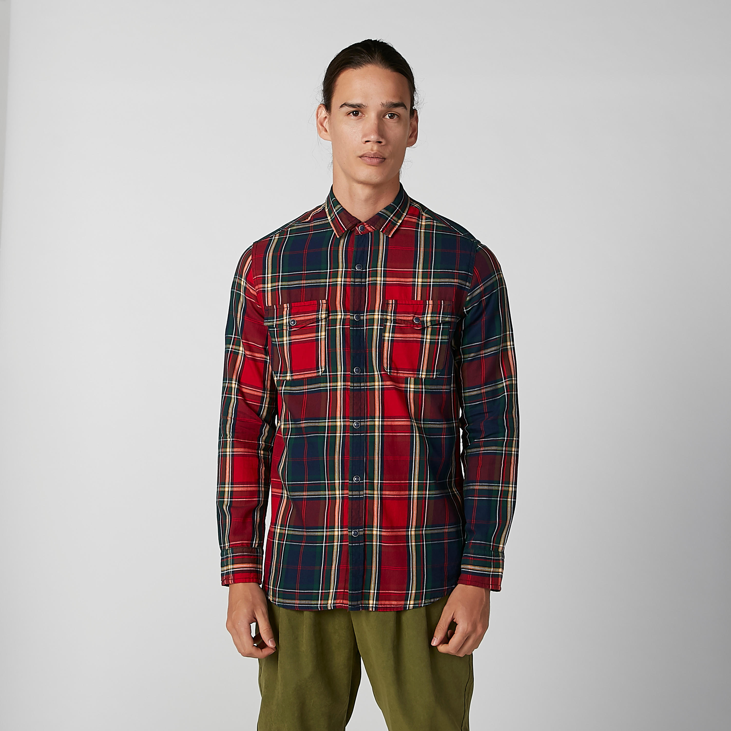 قميص كاروهات بأكمام طويلة وجيوب بطيّة من لي كوبر-men-clothing-shirts-image-4