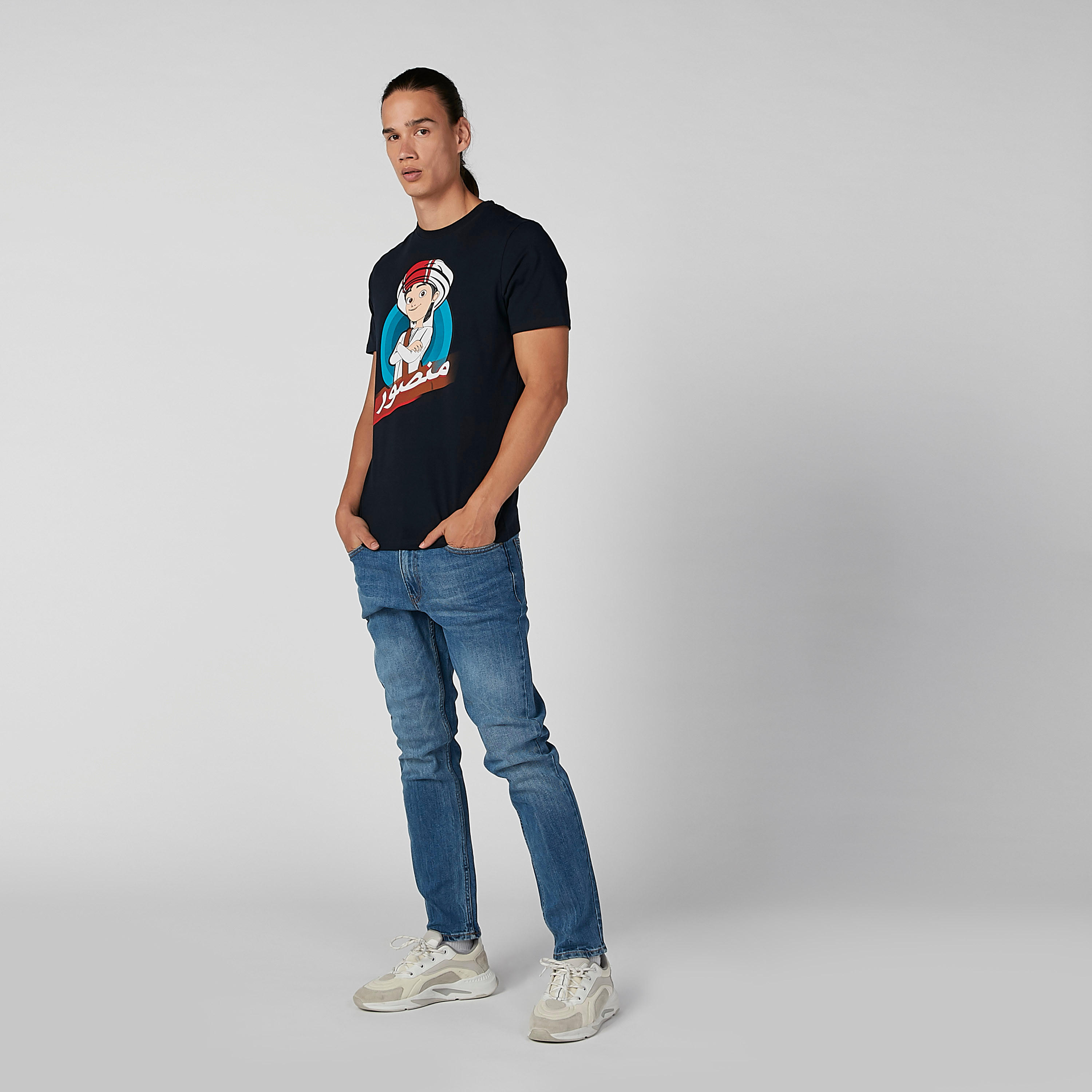 بنطلون جينز مستدام سادة بقصّة سليم وجيوب وحلقات حزام -men-clothing-bottoms-jeans-image-3