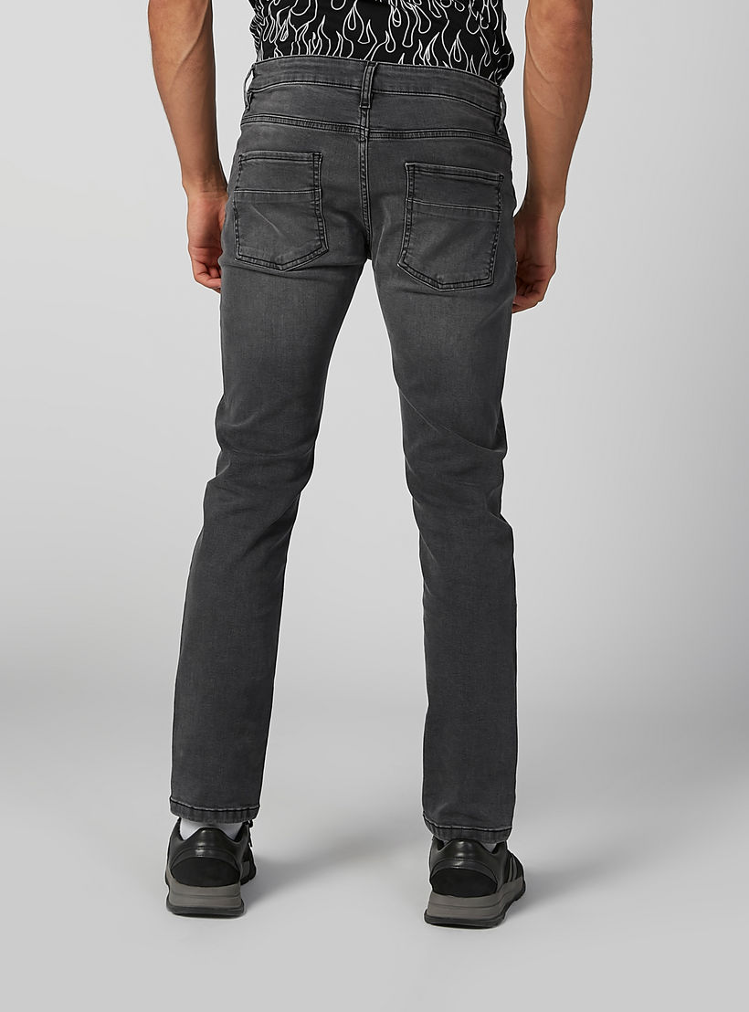 بنطلون جينز مستدام سليم بخصر متوسط الارتفاع وحلقات للحزام-men-clothing-bottoms-jeans-image-4