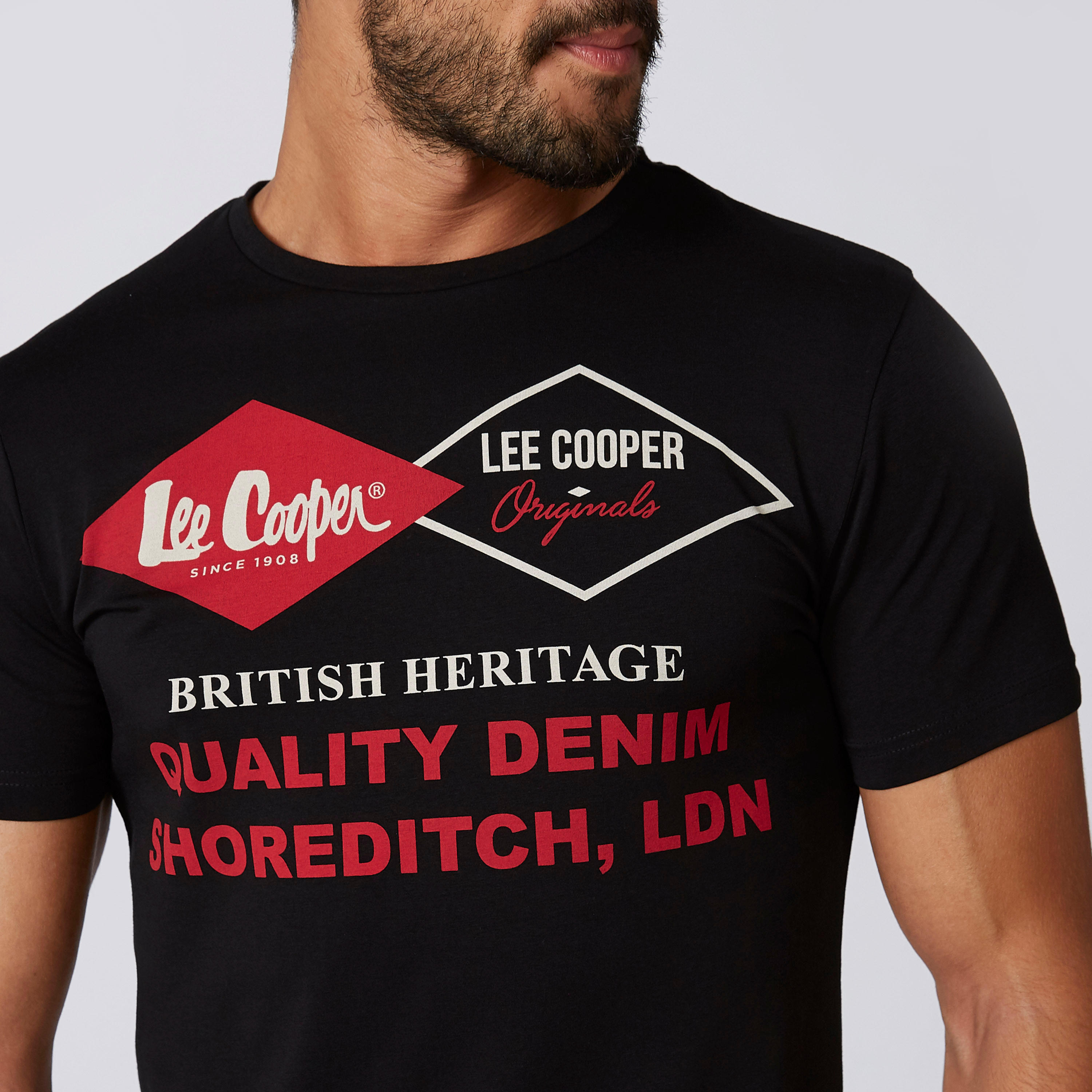 تيشيرت بياقة ضيّقة وأكمام قصيرة وطبعات من لي كوبر-men-clothing-tshirtsandpolos-tshirts-image-1