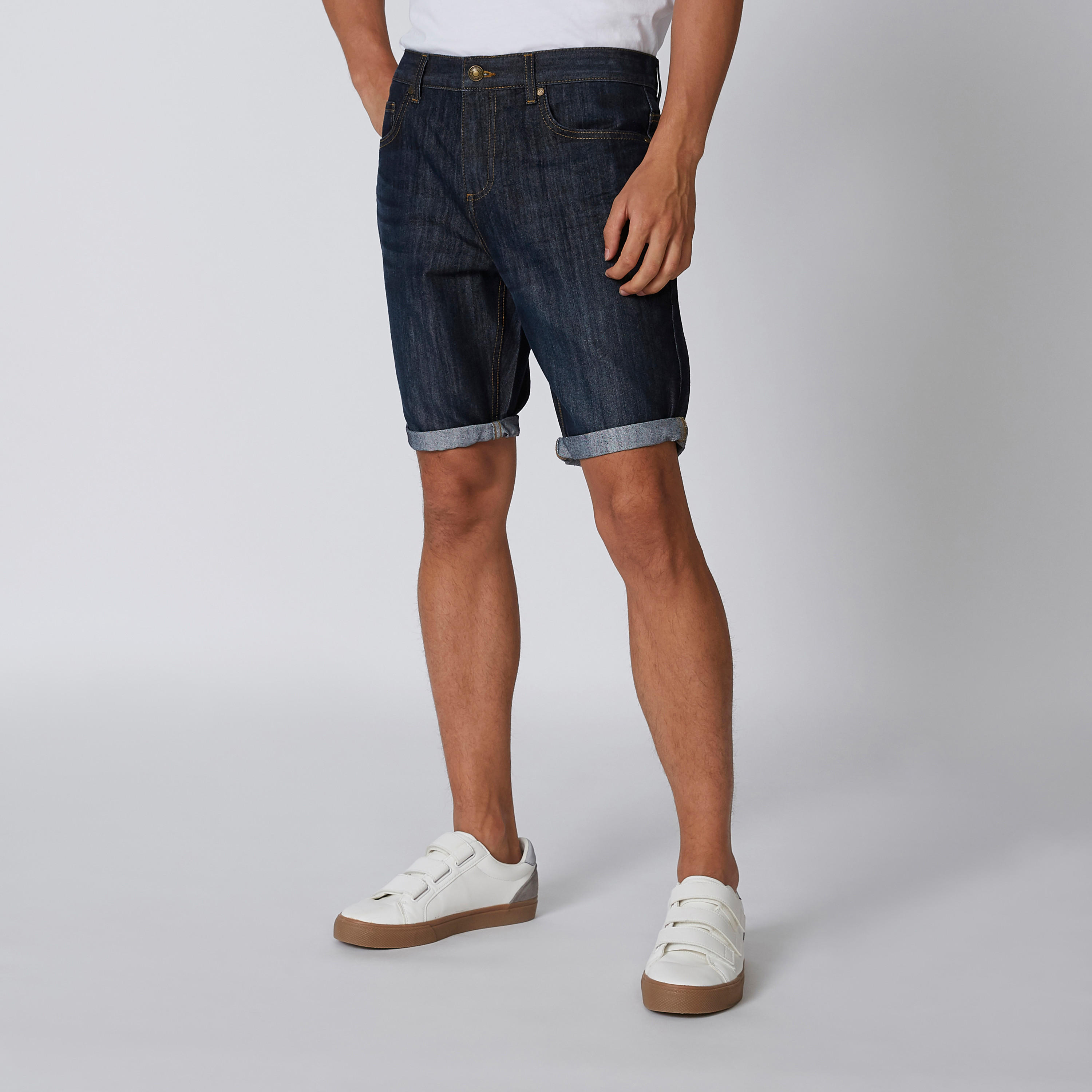 شورت مستدام دينم بخصر متوسط الارتفاع وجيوب -men-clothing-bottoms-shorts-image-5