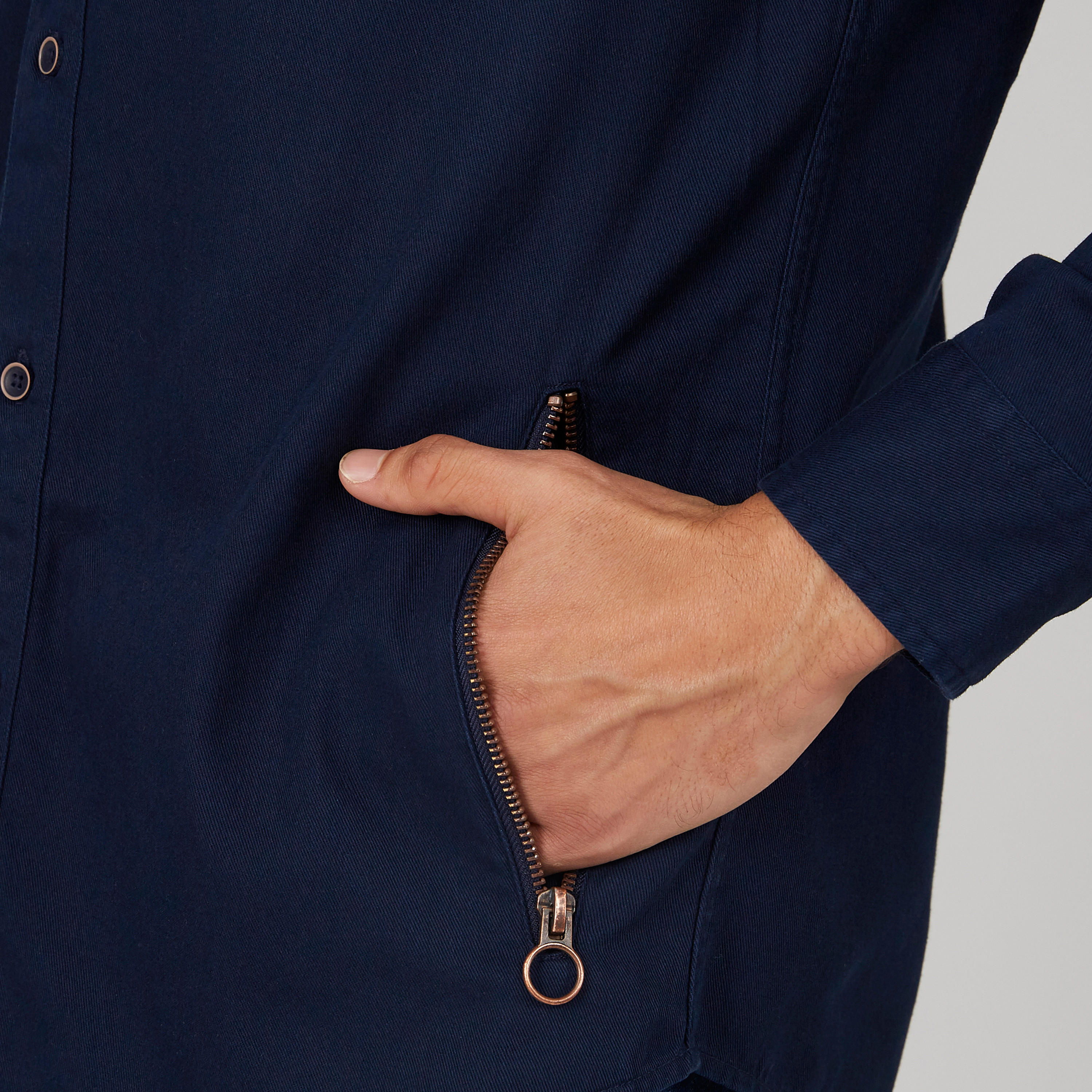 قميص سليم مستدام سادة بقبّعة وأكمام طويلة -men-clothing-shirts-image-5