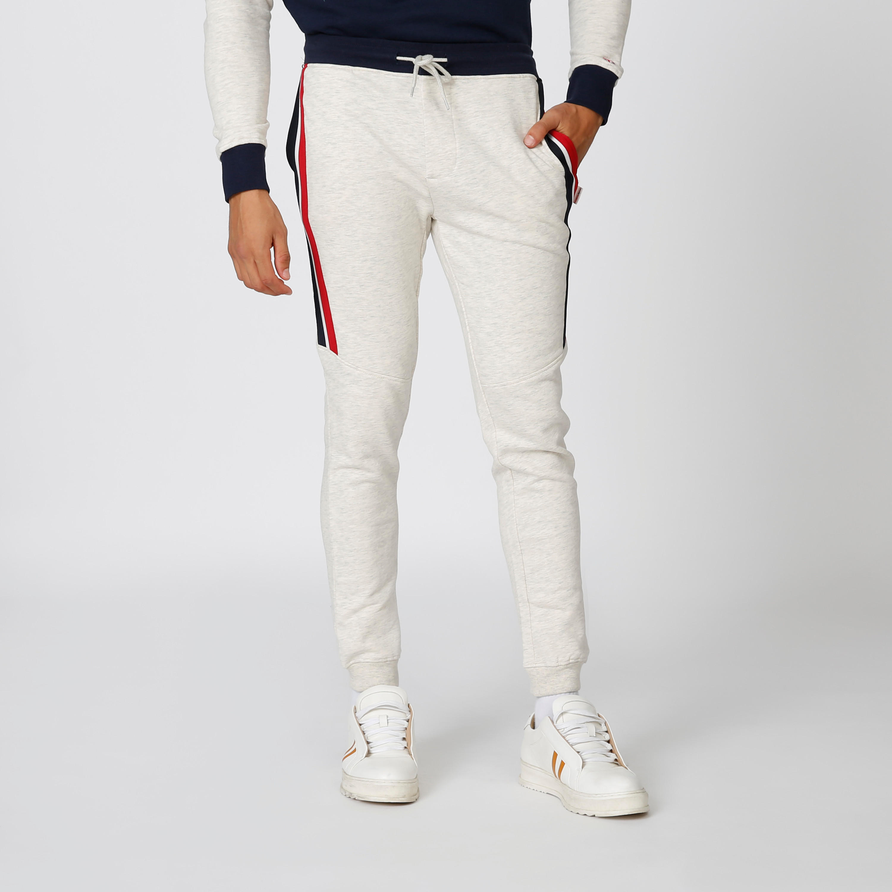 بنطلون رياضي مستدام بجيوب -men-clothing-bottoms-joggers-image-1