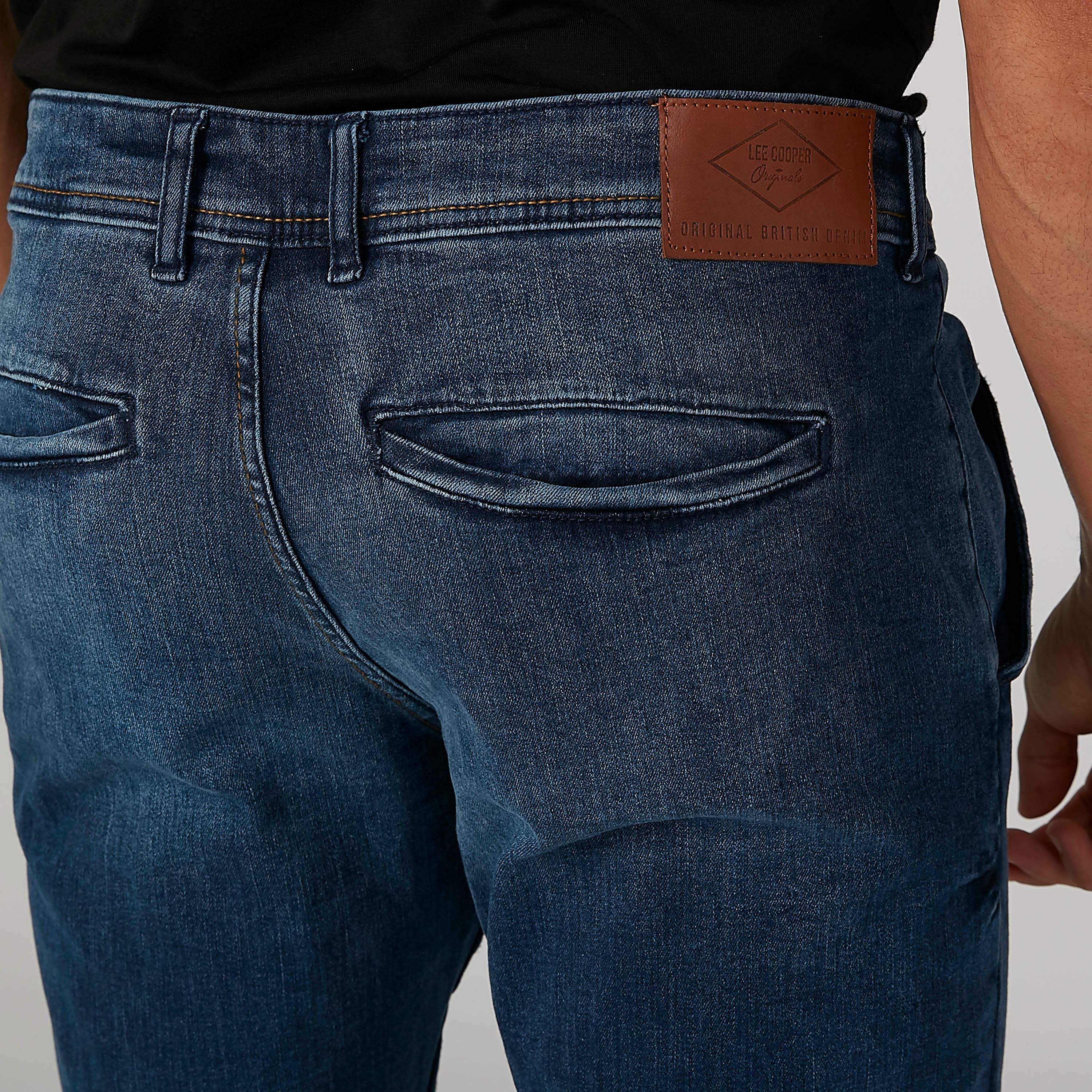 بنطلون جينز مستدام سكيني سادة بخصر متوسط الارتفاع -men-clothing-bottoms-jeans-image-5