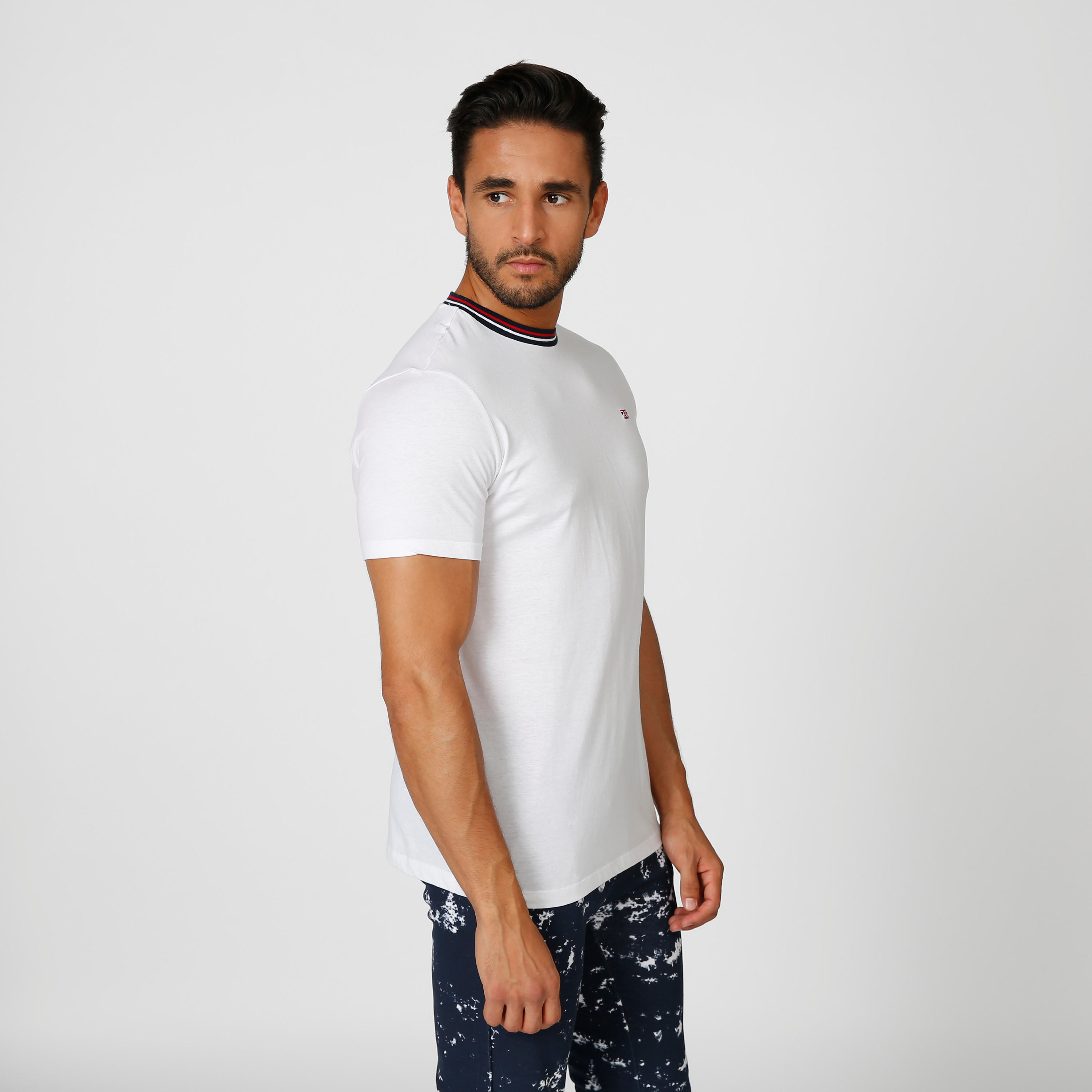 تيشيرت مستدام بارز الملمس بياقة ضيّقة وأكمام قصيرة-men-clothing-tshirtsandpolos-tshirts-image-3