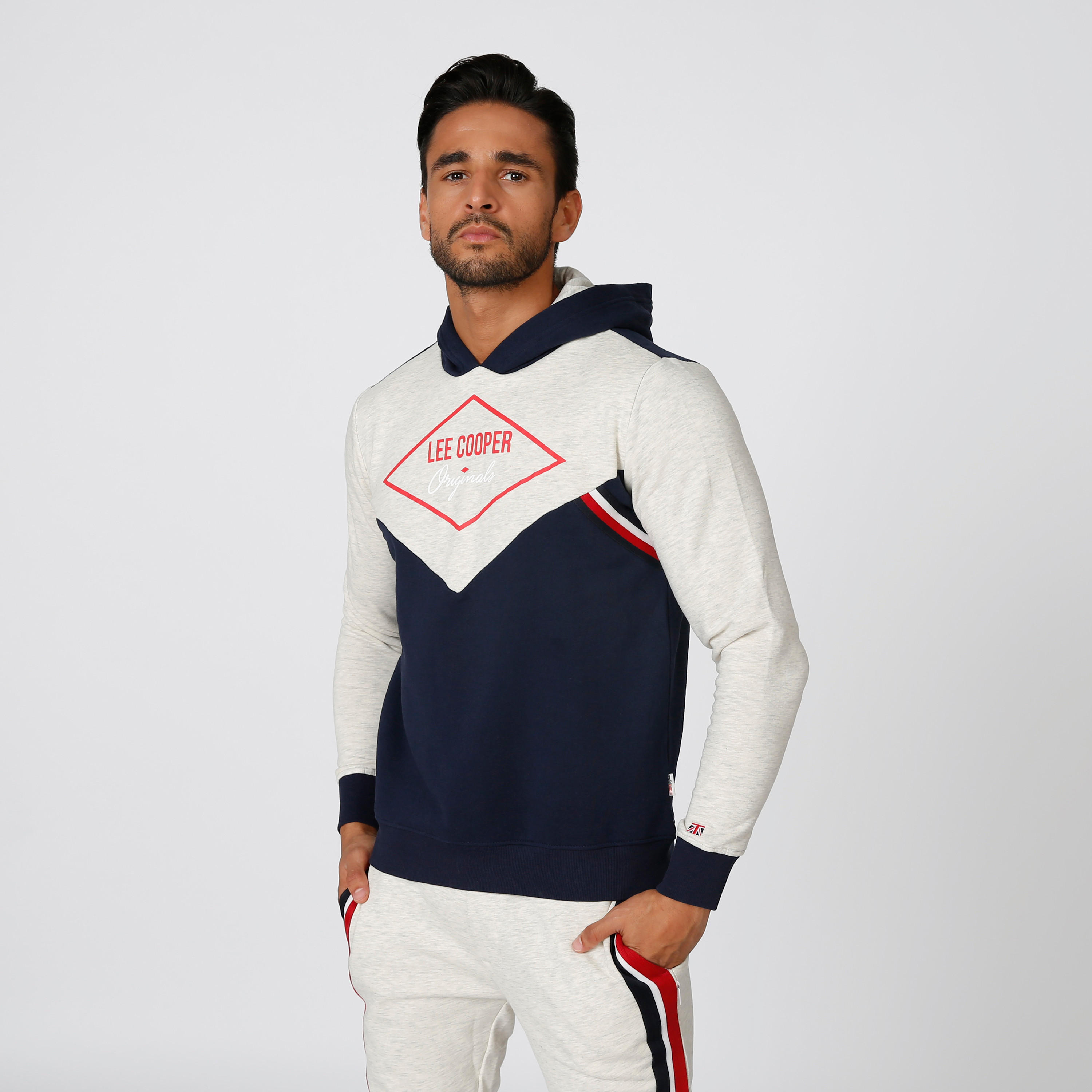 سويت شيرت مستدام بقبّعة وأكمام طويلة وطبعات من لي كوبر -men-winterwear-hoodiesandsweatshirts-image-1