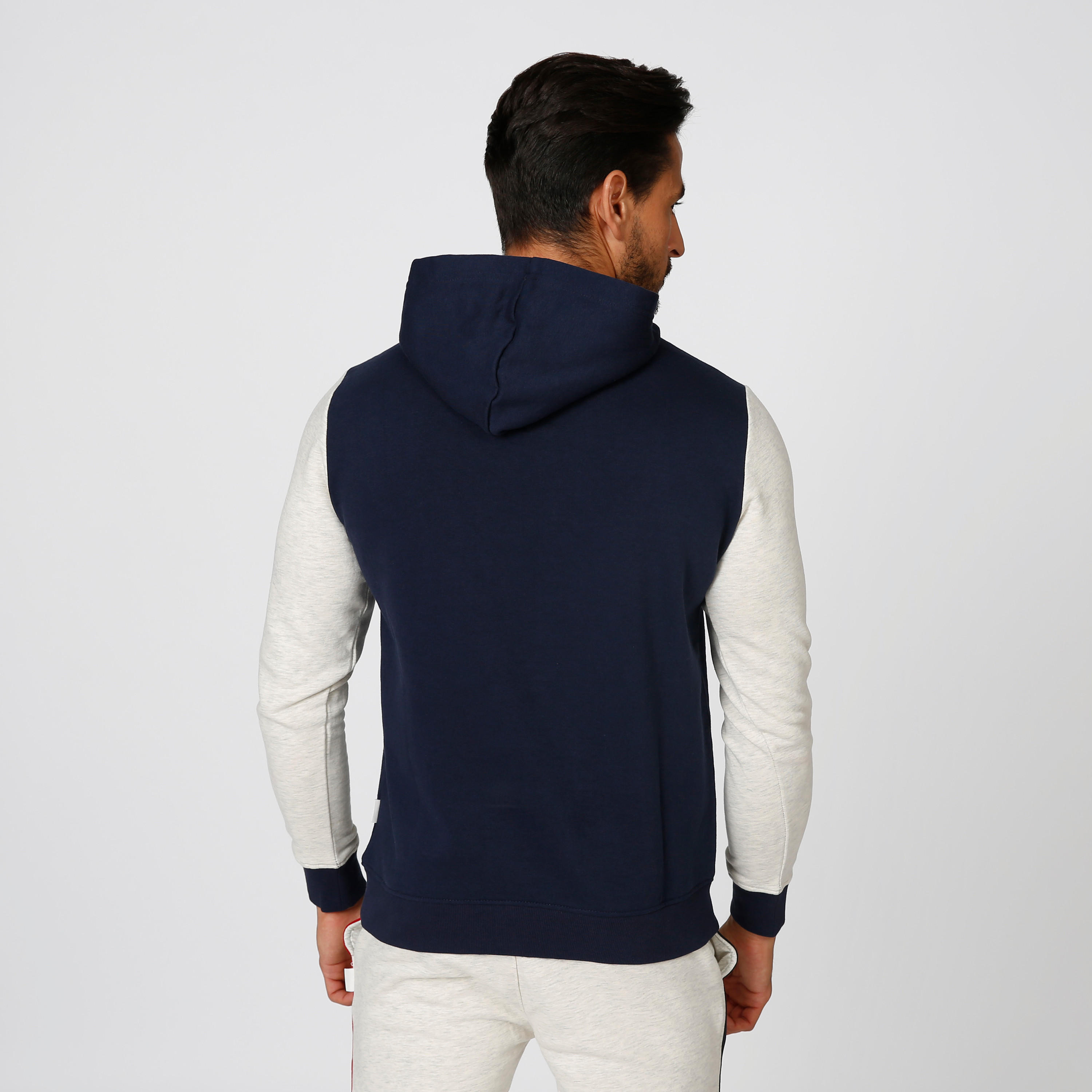 سويت شيرت مستدام بقبّعة وأكمام طويلة وطبعات من لي كوبر -men-winterwear-hoodiesandsweatshirts-image-4