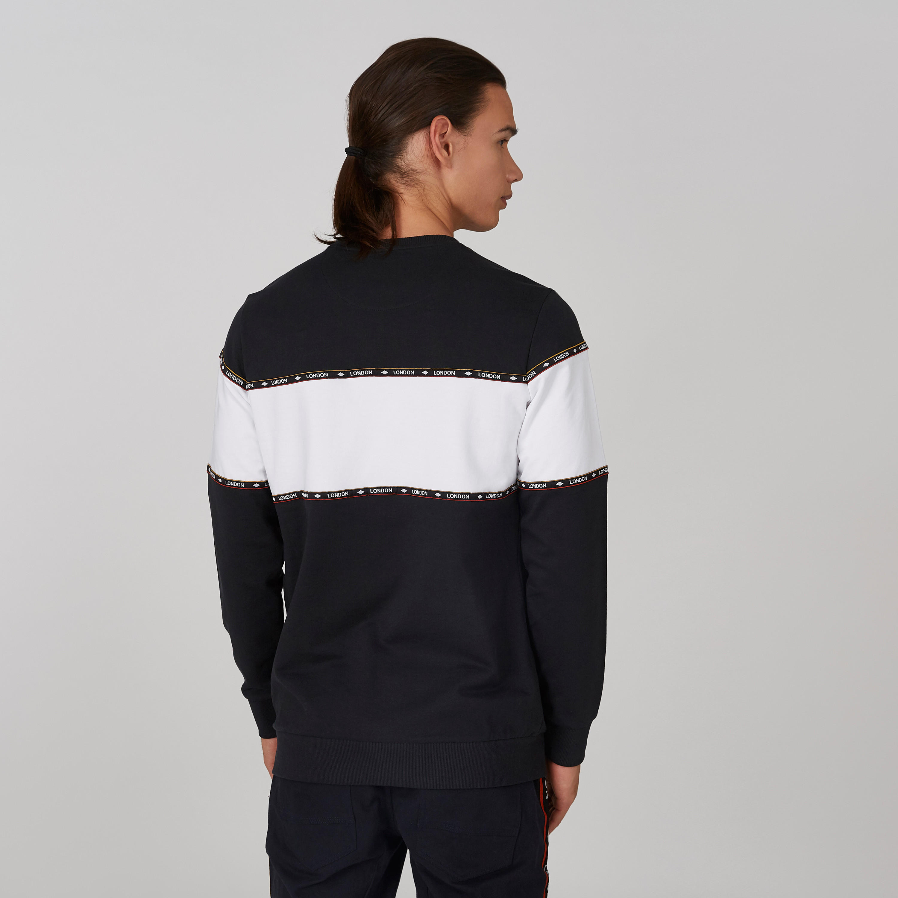Lee Cooper Printed Sweatshirt with Crew Neck and Long Sleeves-men-winterwear-hoodiesandsweatshirts-image-2