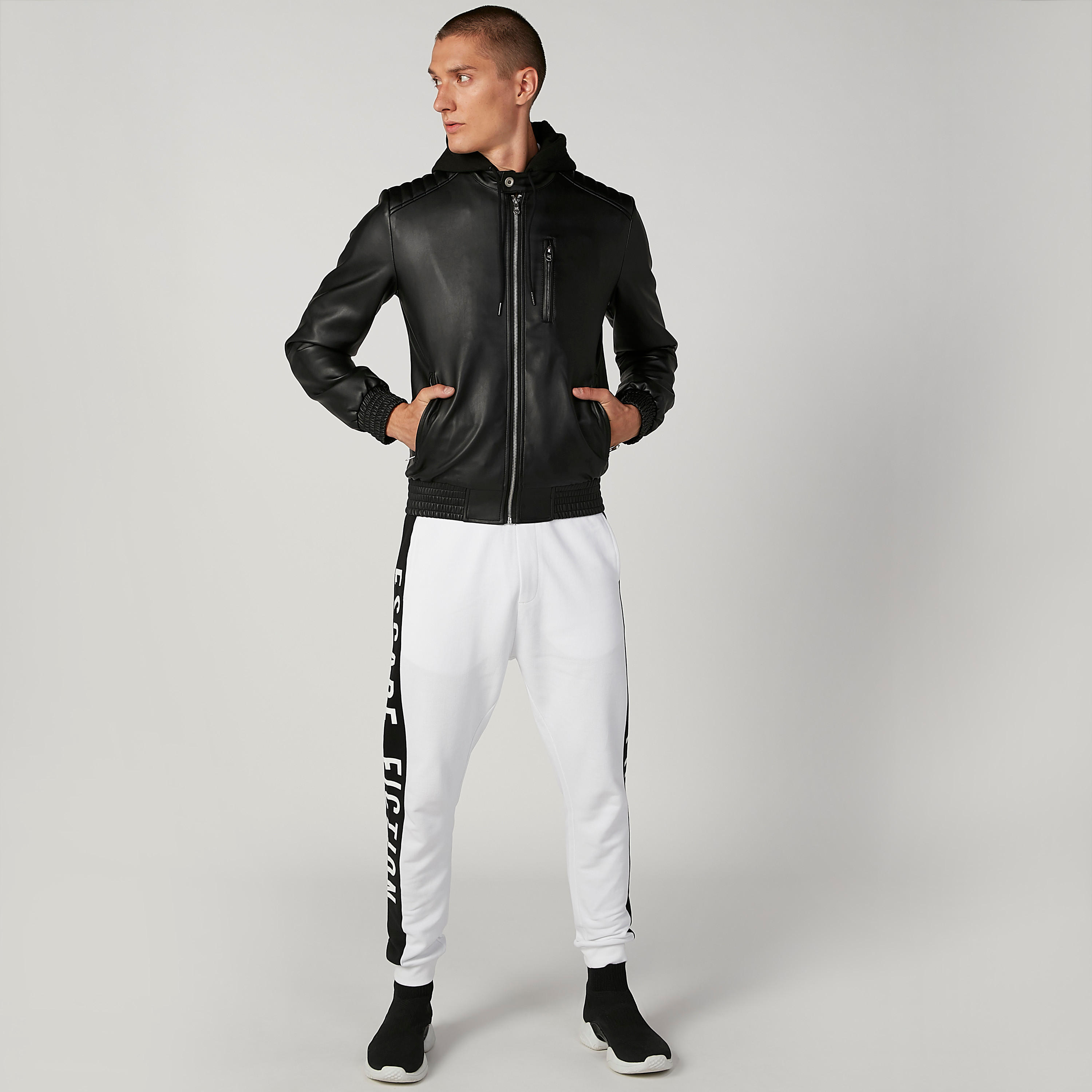 جاكيت بايكر بارز الملمس بقبّعة وأكمام طويلة من لي كوبر-men-clothing-jacketsandblazers-jackets-image-5
