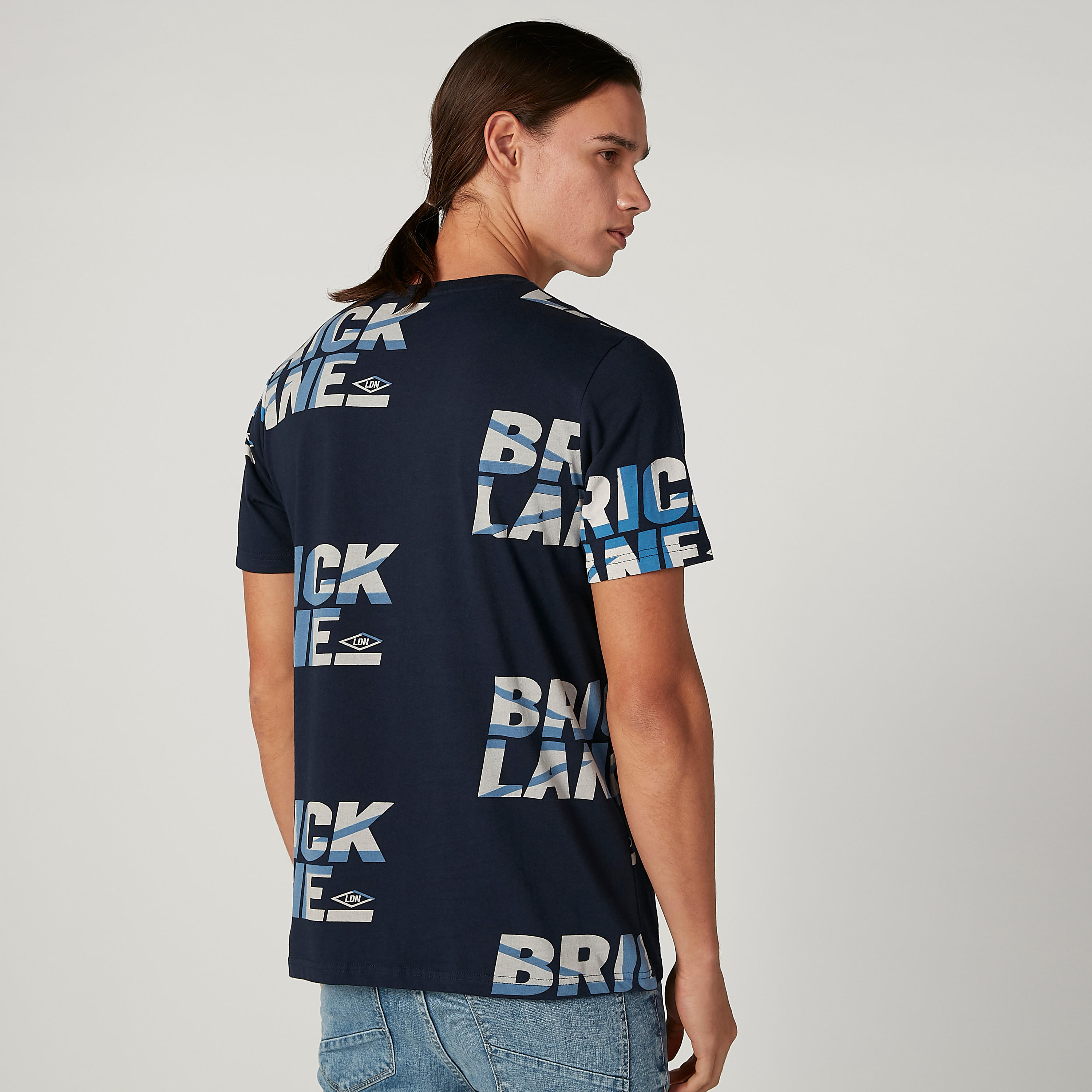 تيشيرت مستدام بياقة مستديرة وأكمام قصيرة وطبعات -men-clothing-tshirtsandpolos-tshirts-image-4