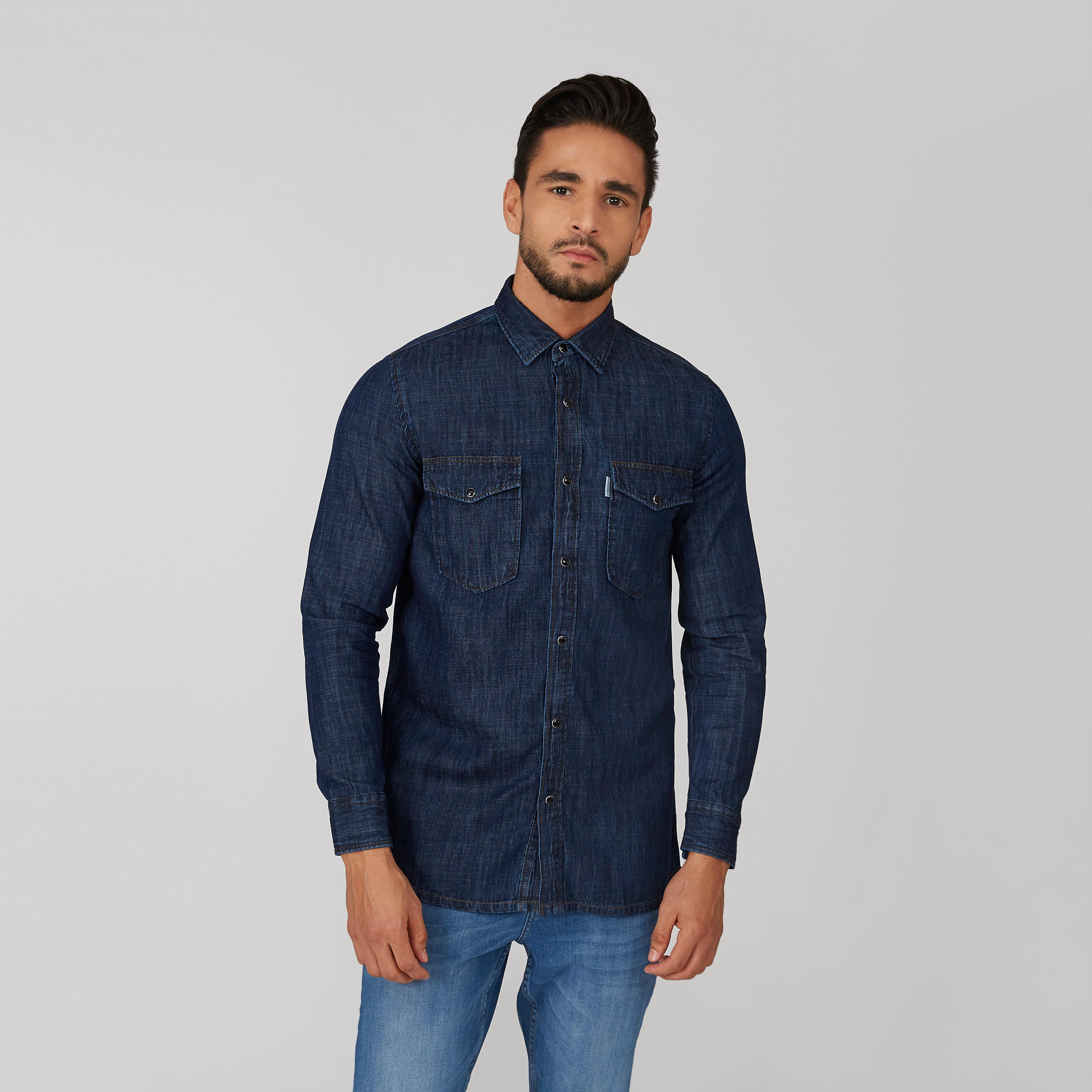 قميص جينز سليم بأكمام طويلة وجيوب بطيّة-men-clothing-shirts-image-3