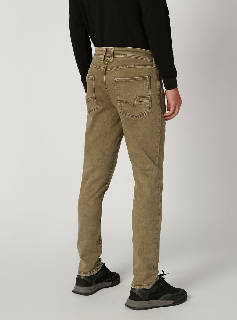 بنطلون جينز سكيني ممزق بخصر متوسط الارتفاع وجيوب من لي كوبر-men-clothing-bottoms-jeans-image-4