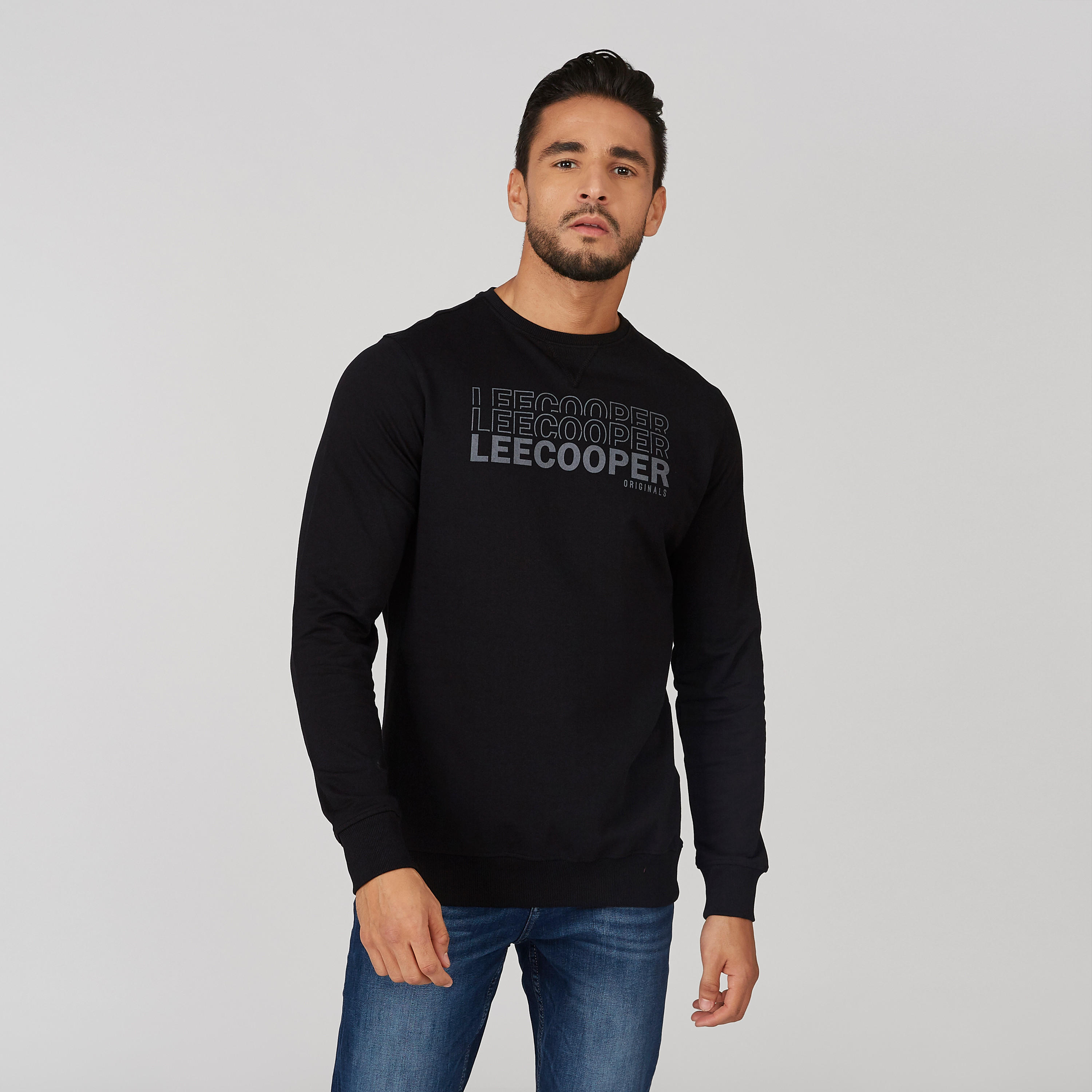 سويت شيرت مستدام بياقة مستديرة وأكمام طويلة وطبعات-men-winterwear-hoodiesandsweatshirts-image-3
