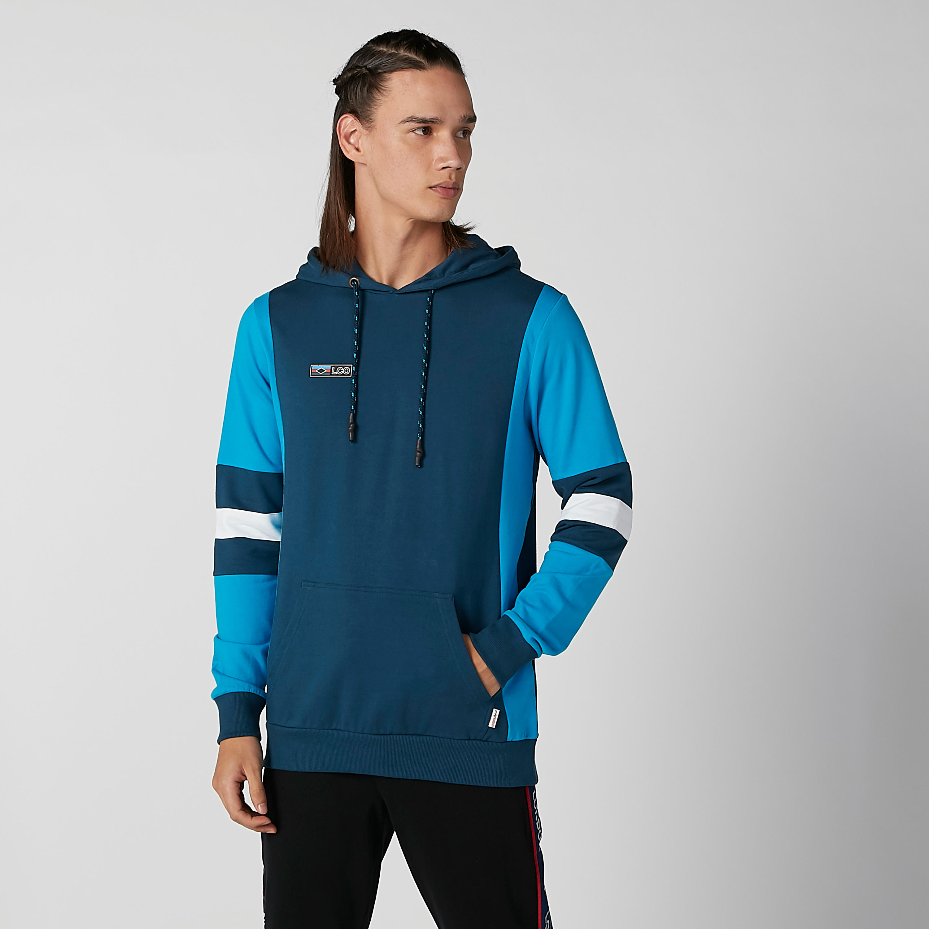 هودي مستدام بأكمام طويلة وجيوب كانجارو وطبعات -men-winterwear-hoodiesandsweatshirts-image-6