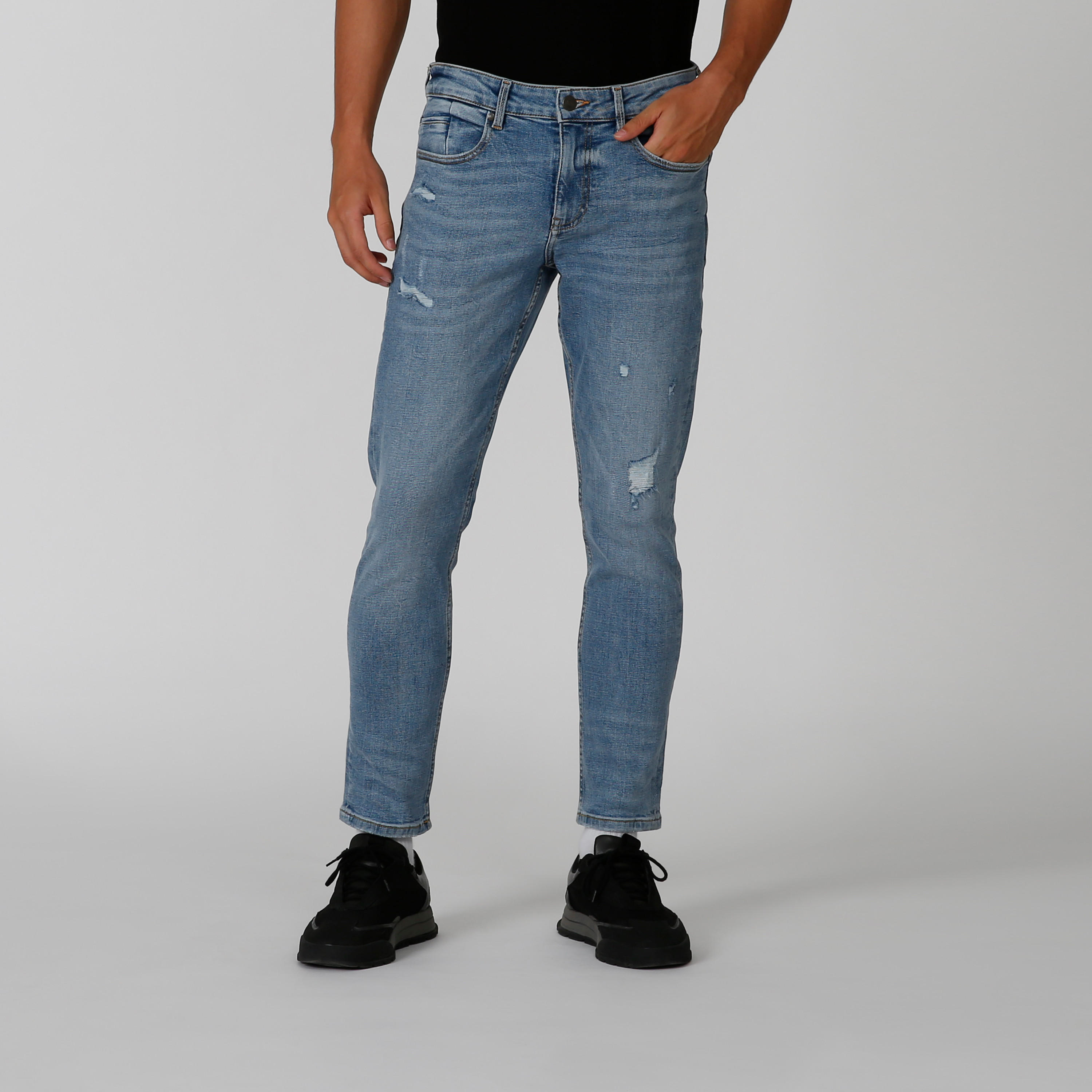 بنطلون جينز مستدام سكيني ممزّق بخصر متوسط الارتفاع وجيوب -men-clothing-bottoms-jeans-image-4