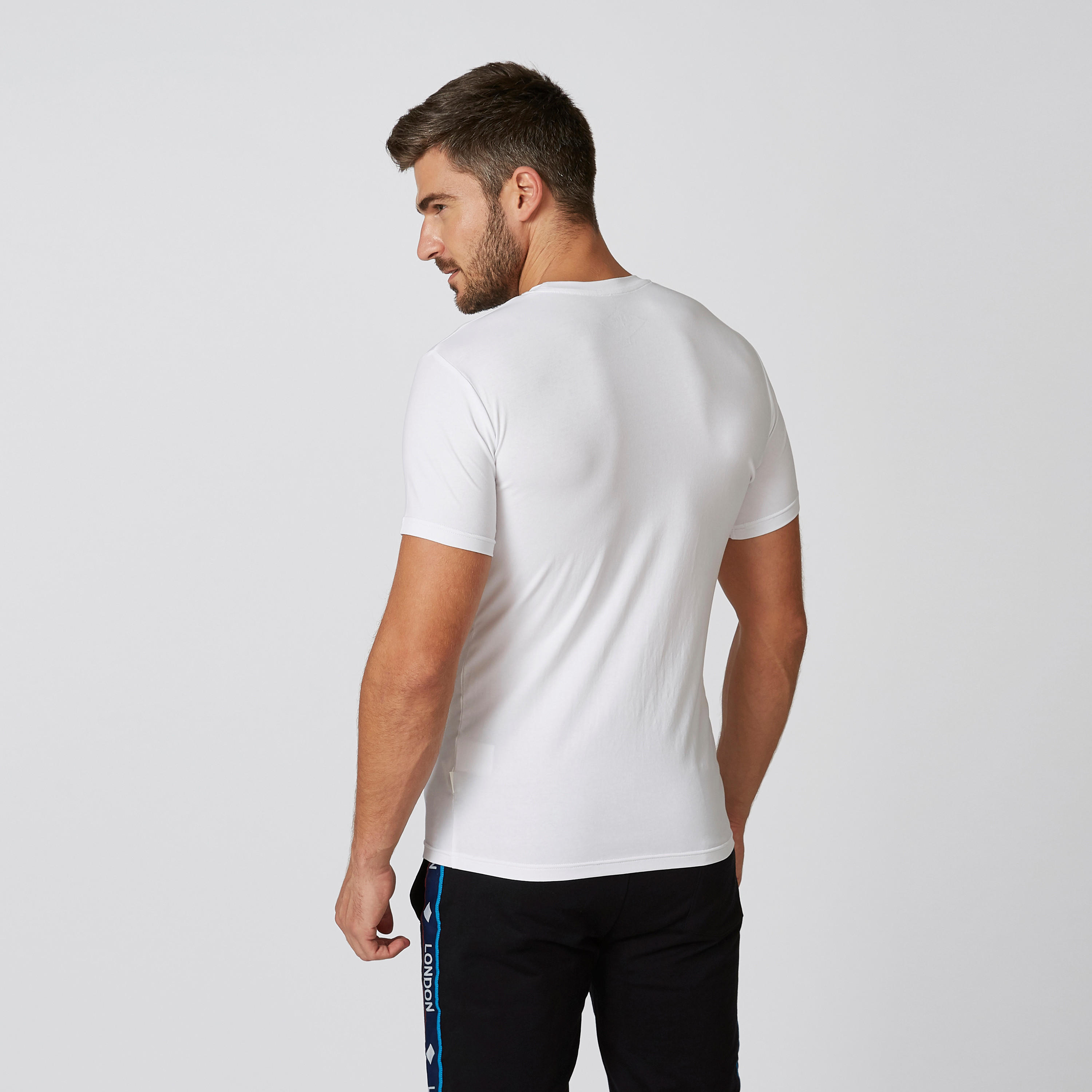 تيشيرت بياقة مستديرة وأكمام قصيرة وطبعات من لي كوبر-men-clothing-tshirtsandpolos-tshirts-image-2