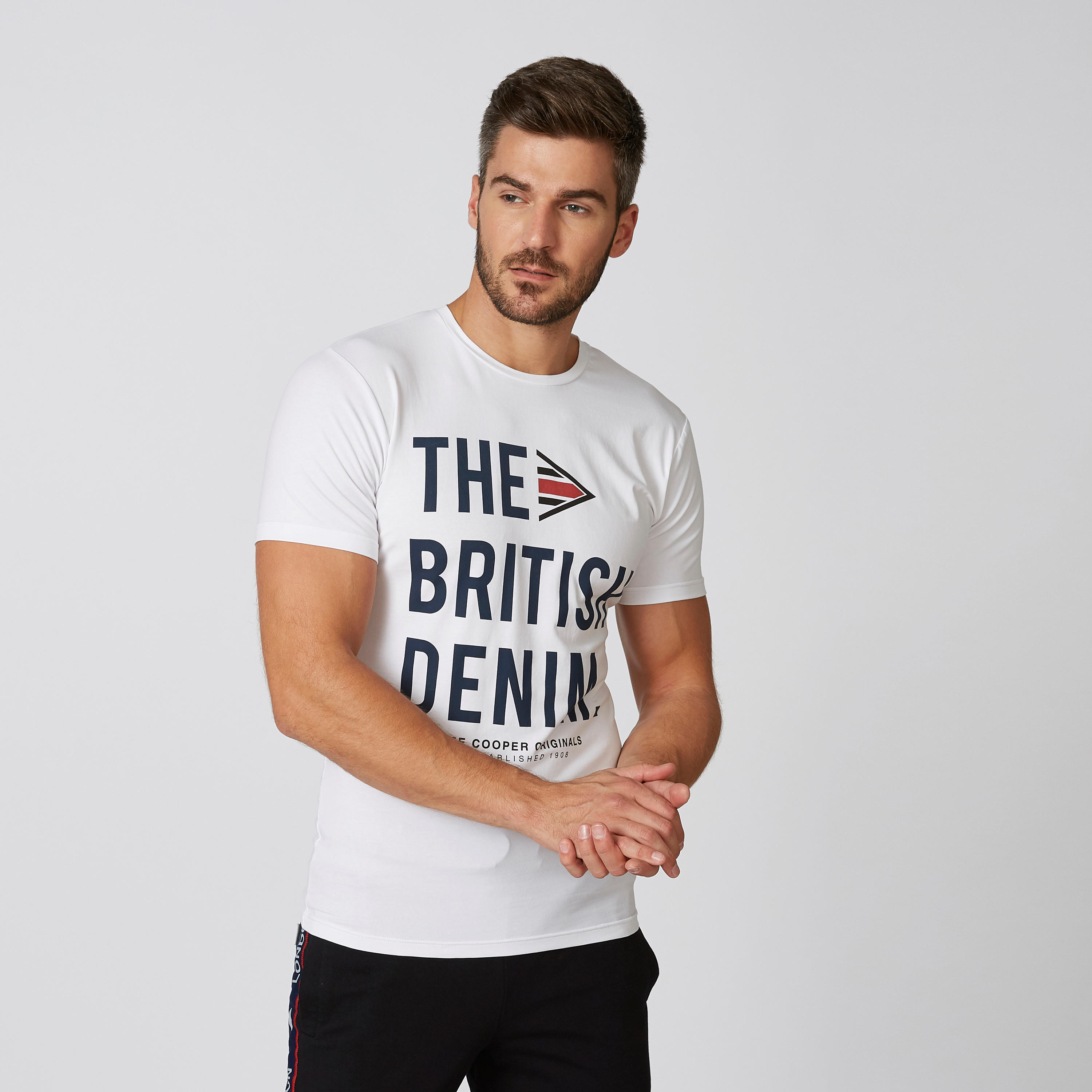تيشيرت بياقة مستديرة وأكمام قصيرة وطبعات من لي كوبر-men-clothing-tshirtsandpolos-tshirts-image-3